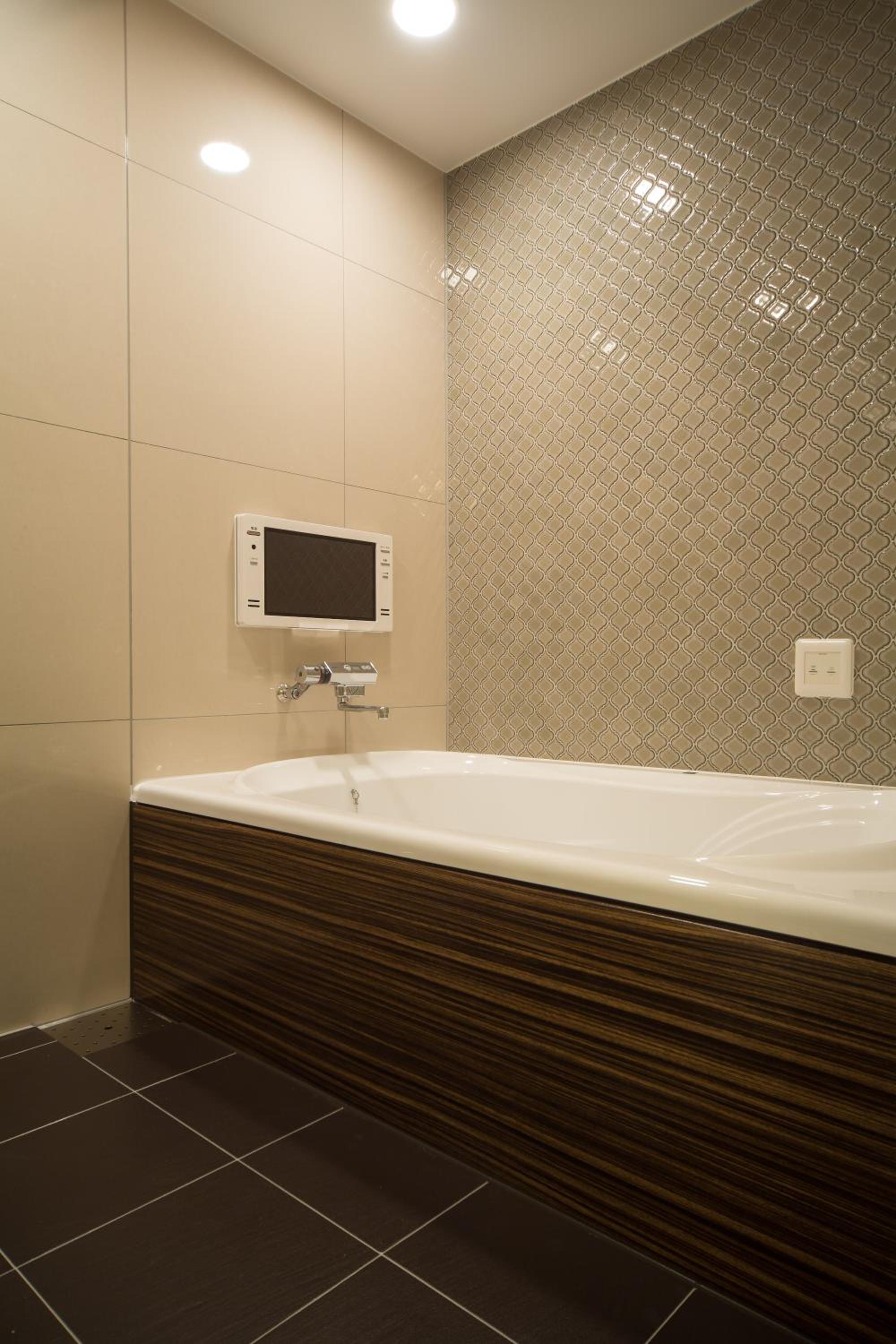 Standard Double Room - Smoking - Photo 9