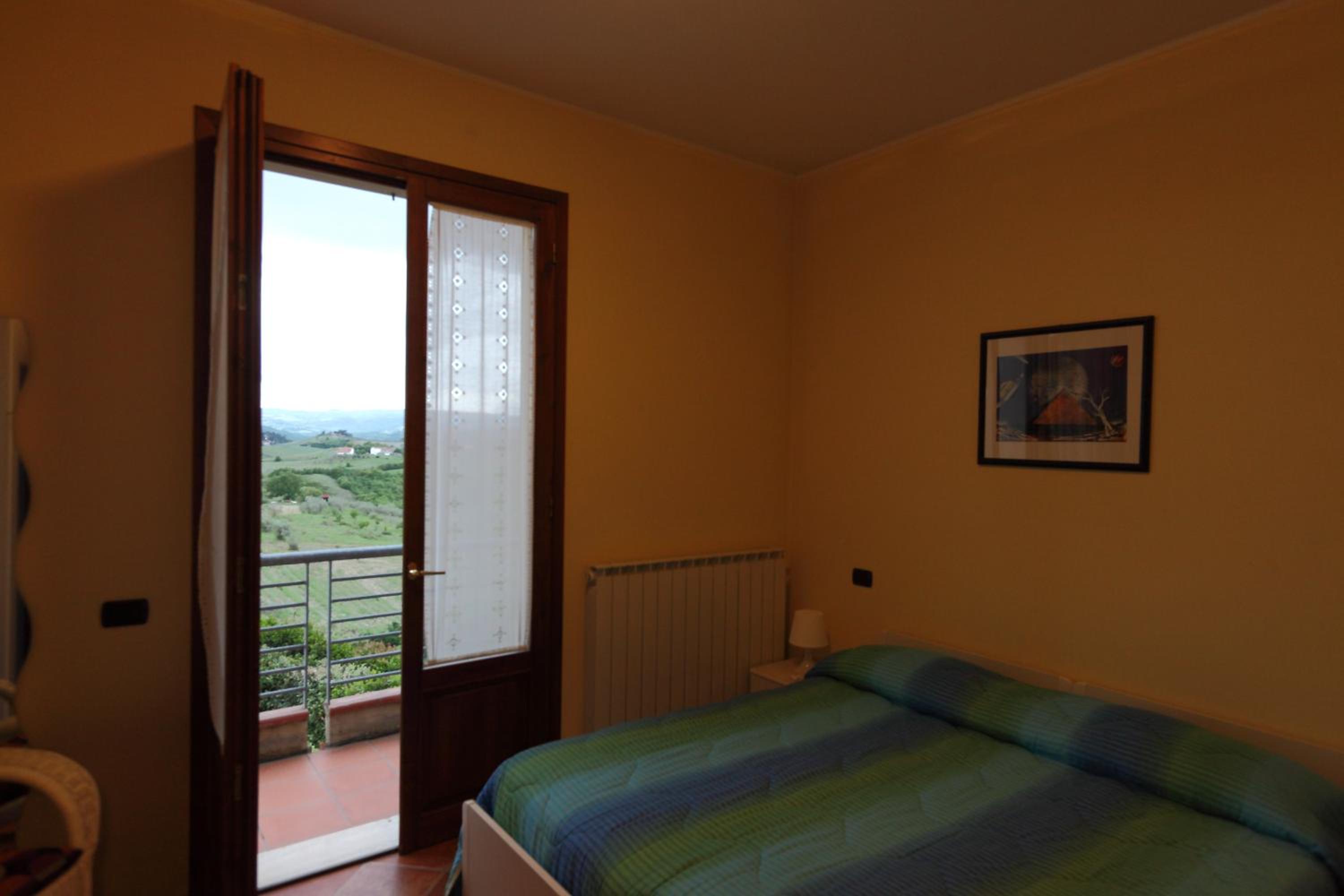 One-Bedroom Apartment with Balcony photo 1