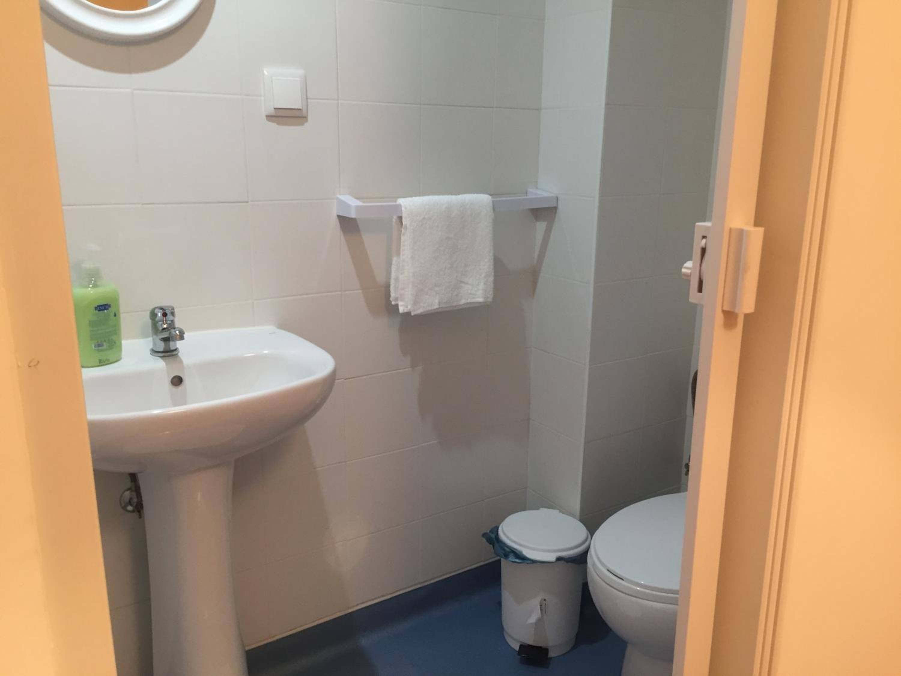Suite - Photo 10