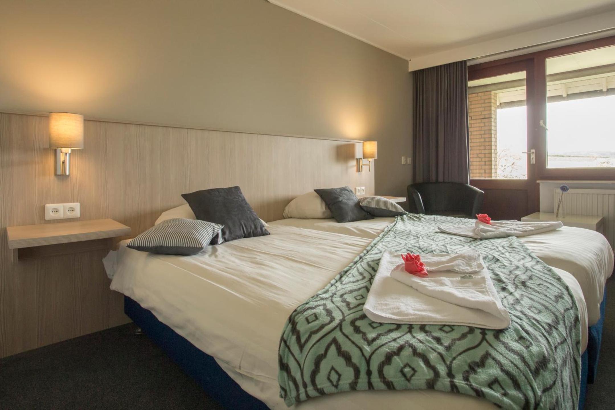 Standard Twin Room - Photo 18