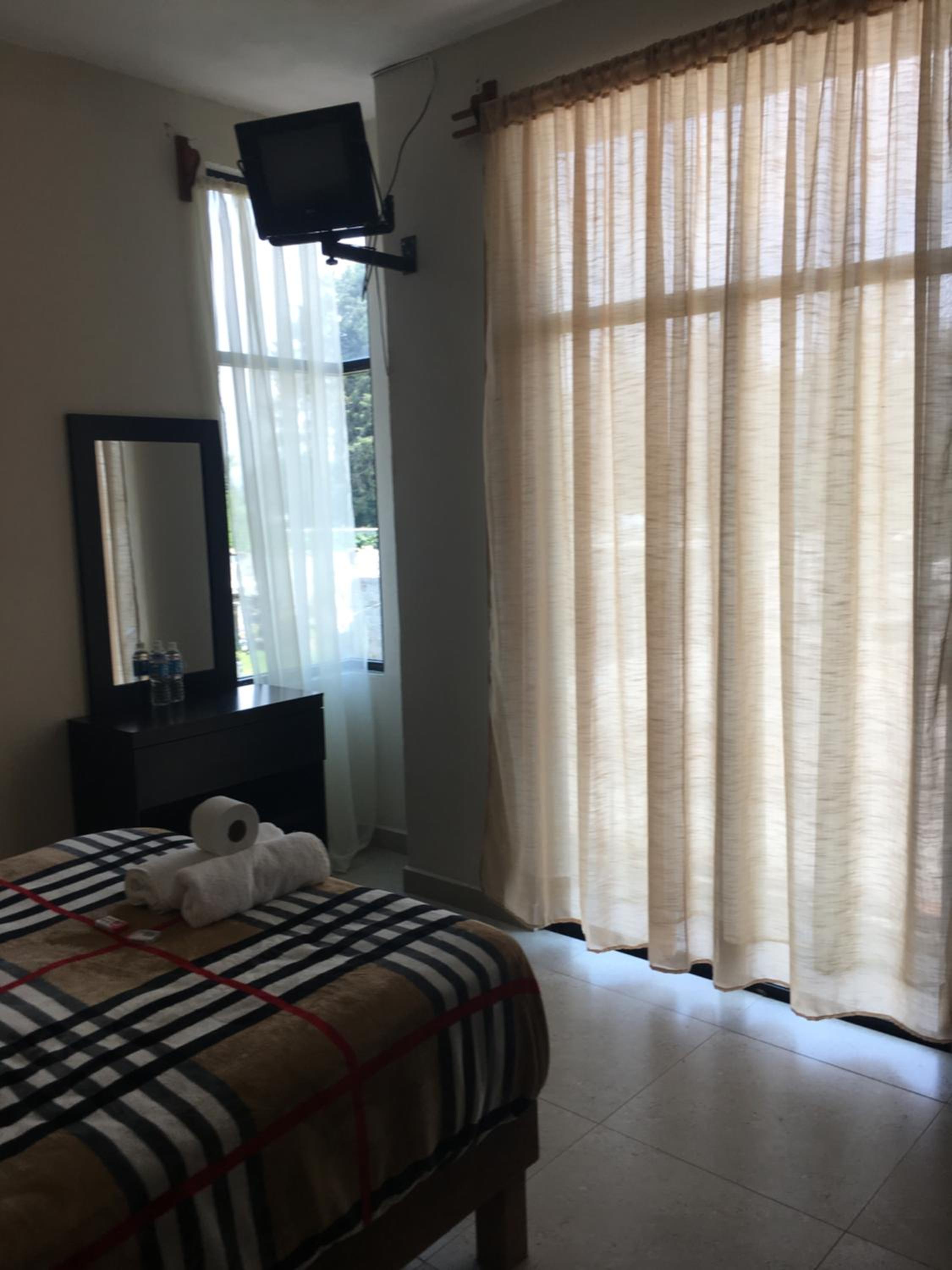 Deluxe Double Room with Balcony - Photo 20