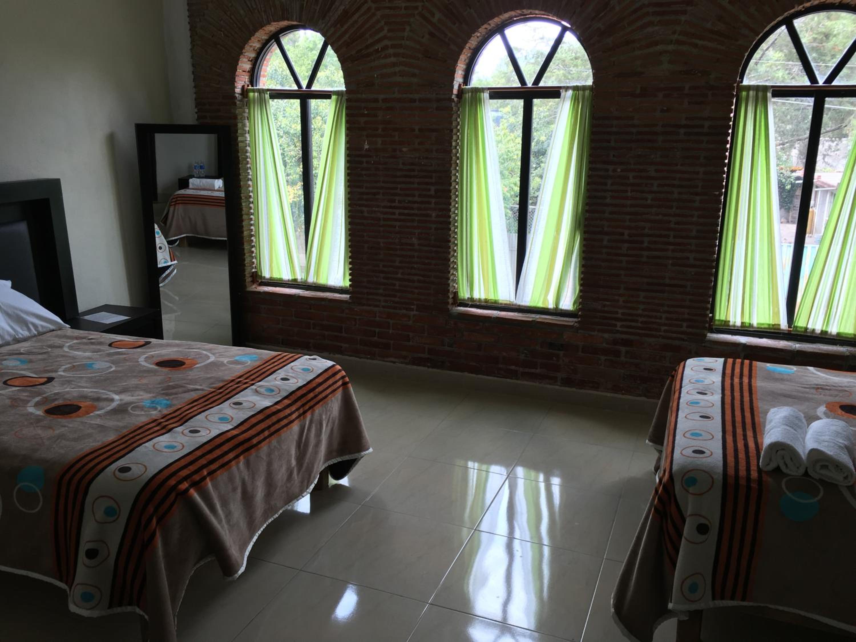 Quadruple Room with Garden View - Photo 24