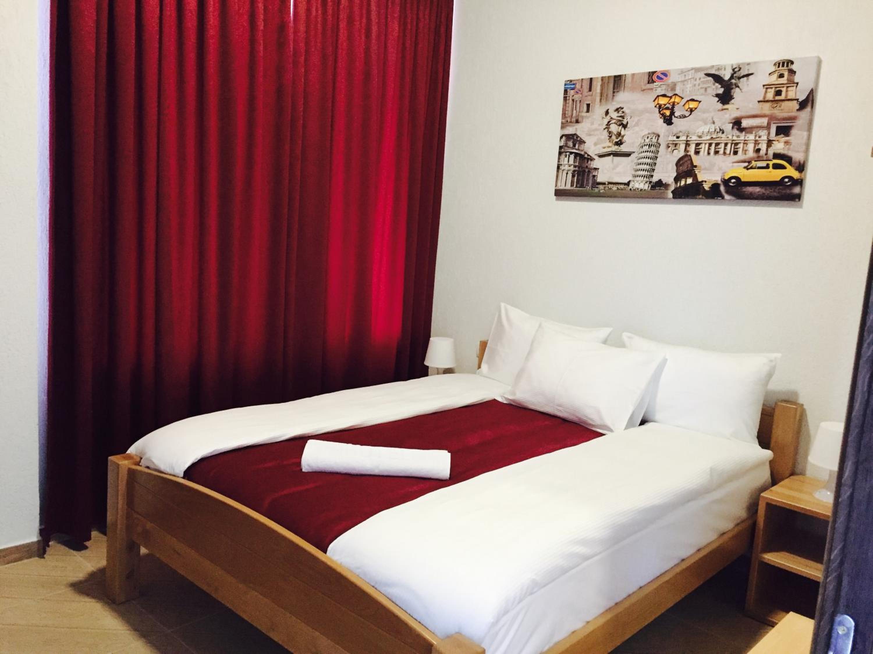 Single Room with Private Bathroom photo 1