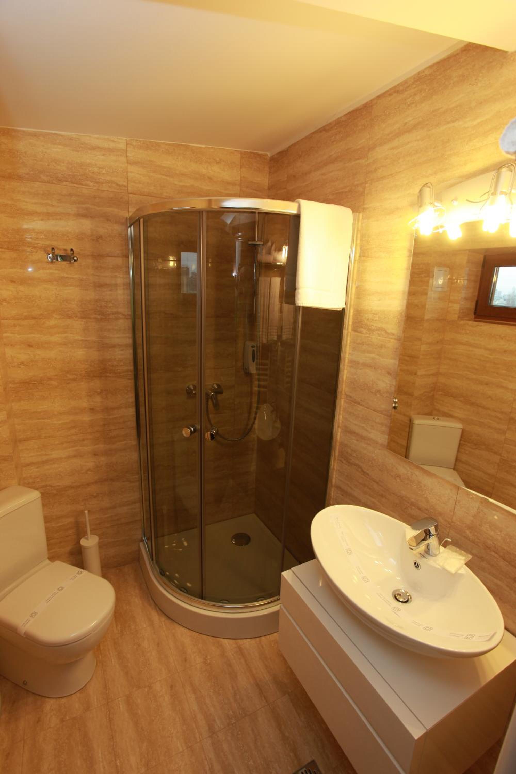 Standard  Twin Room - Photo 4