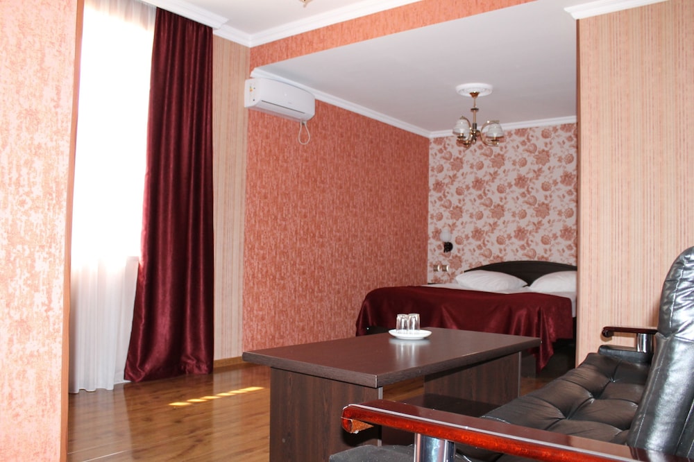 Double or Twin Room, City View photo 3