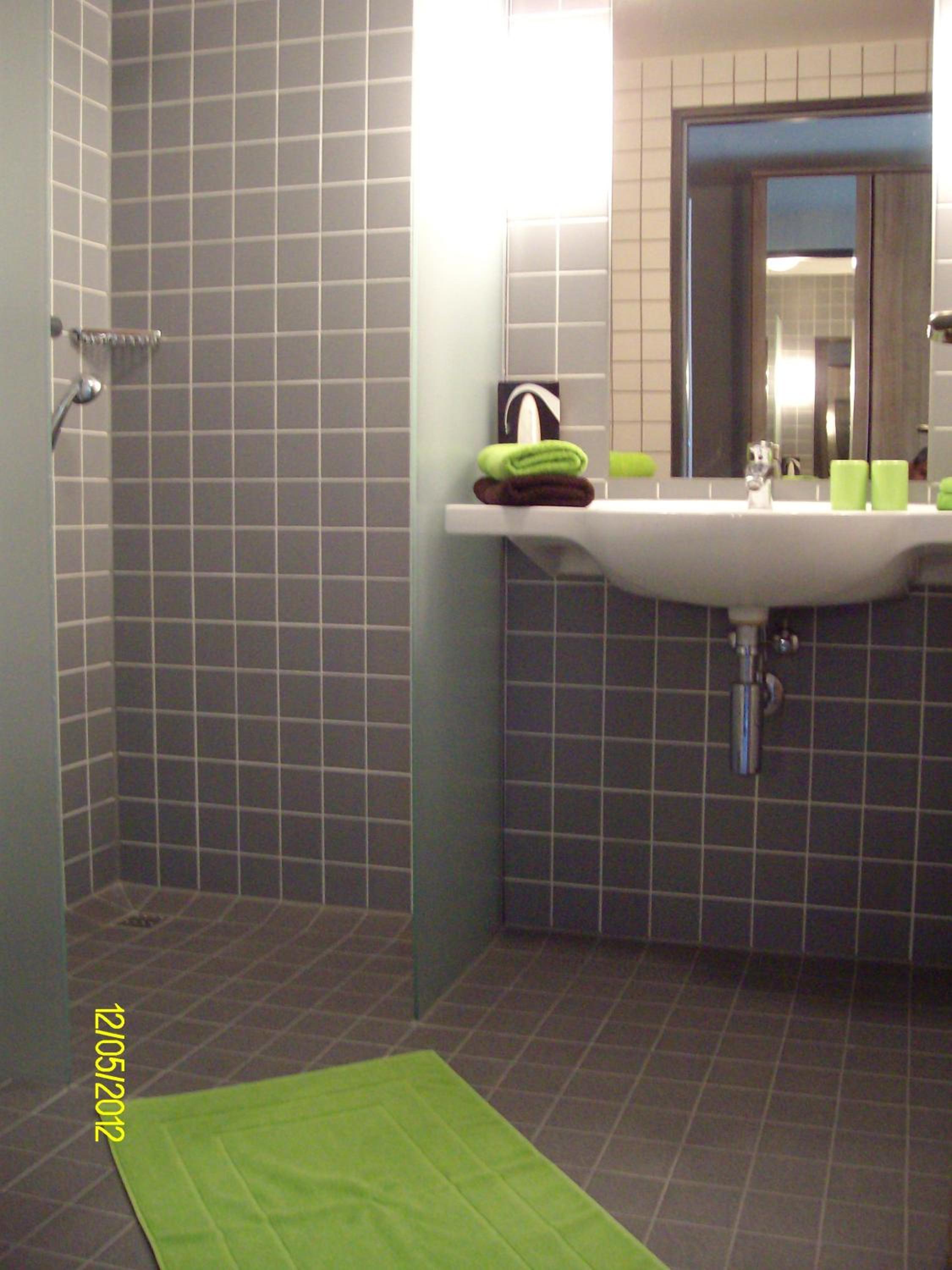 Double Room - Photo 7