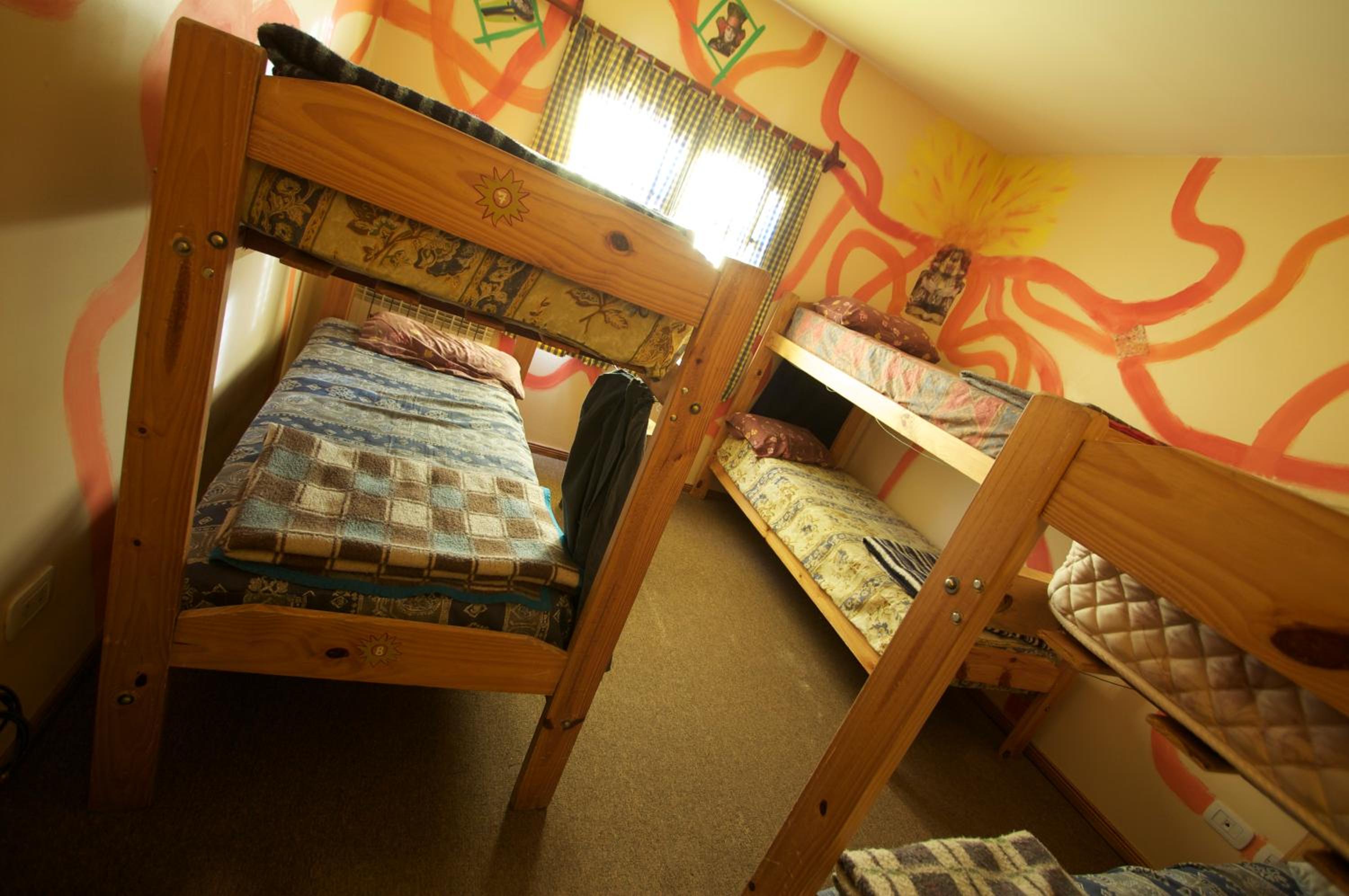 Bed in 6-Bed Mixed Dormitory Room photo 1