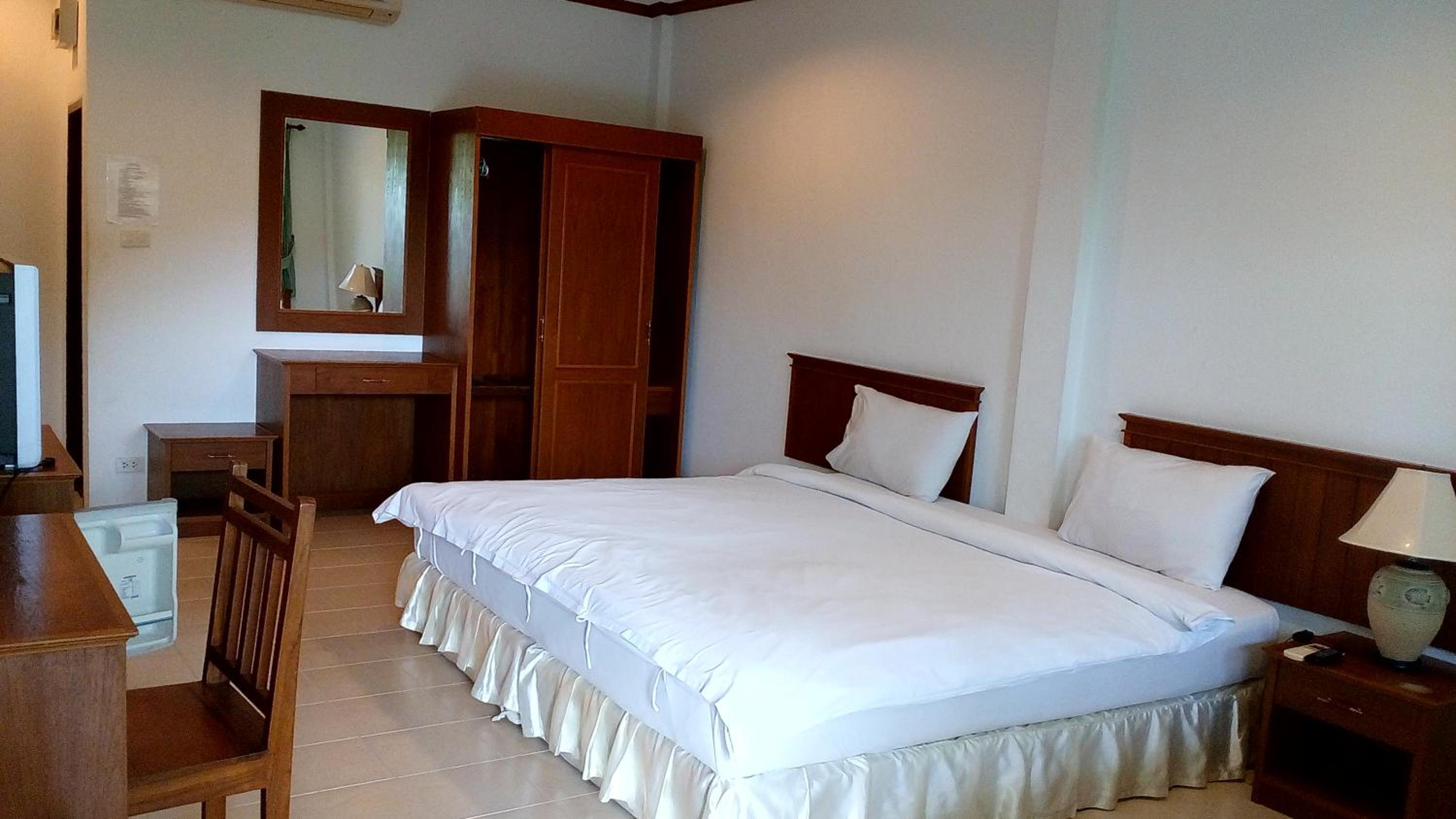Standard Double or Twin Room photo 2