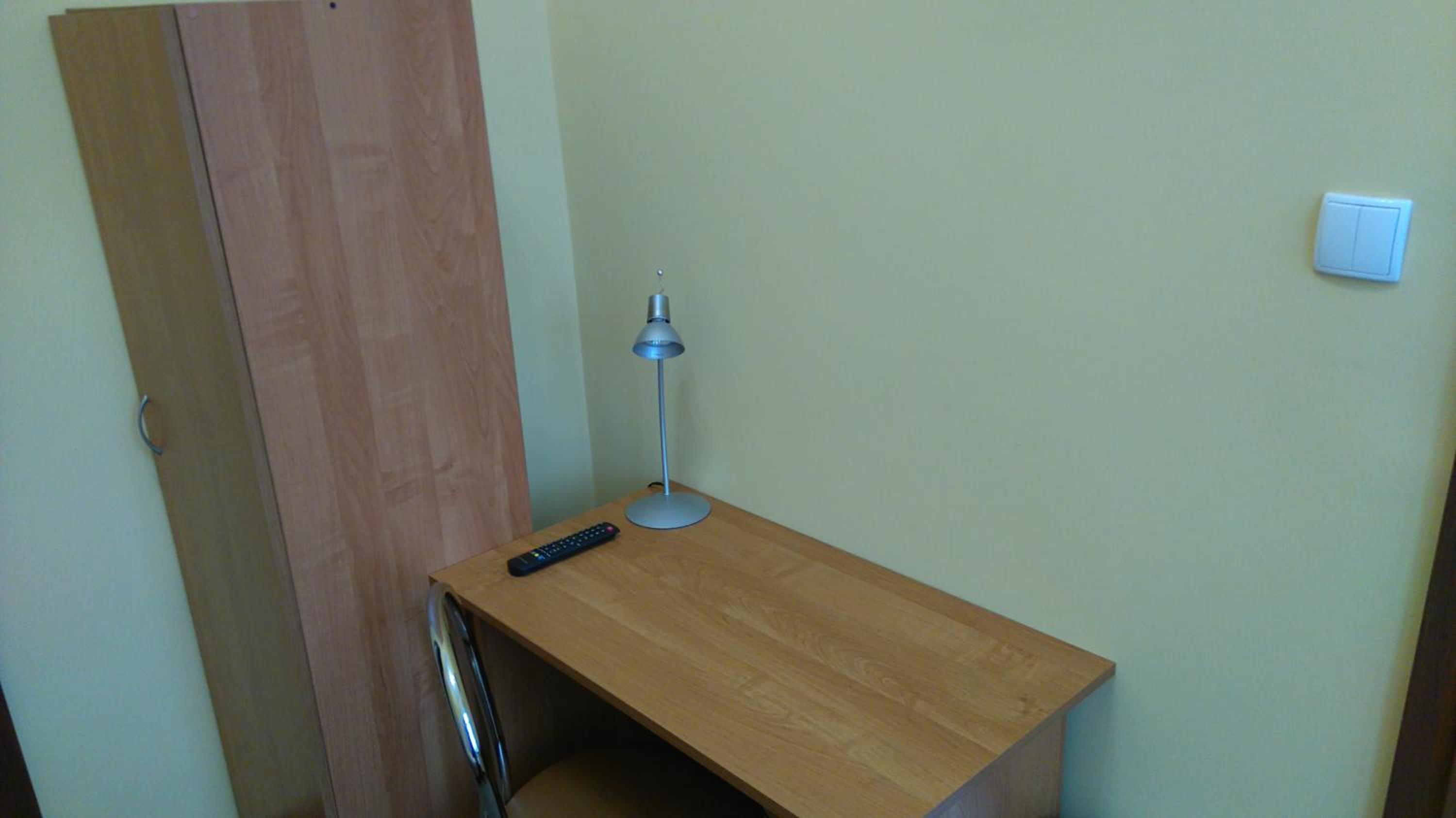 Single Room with Private Bathroom photo 3