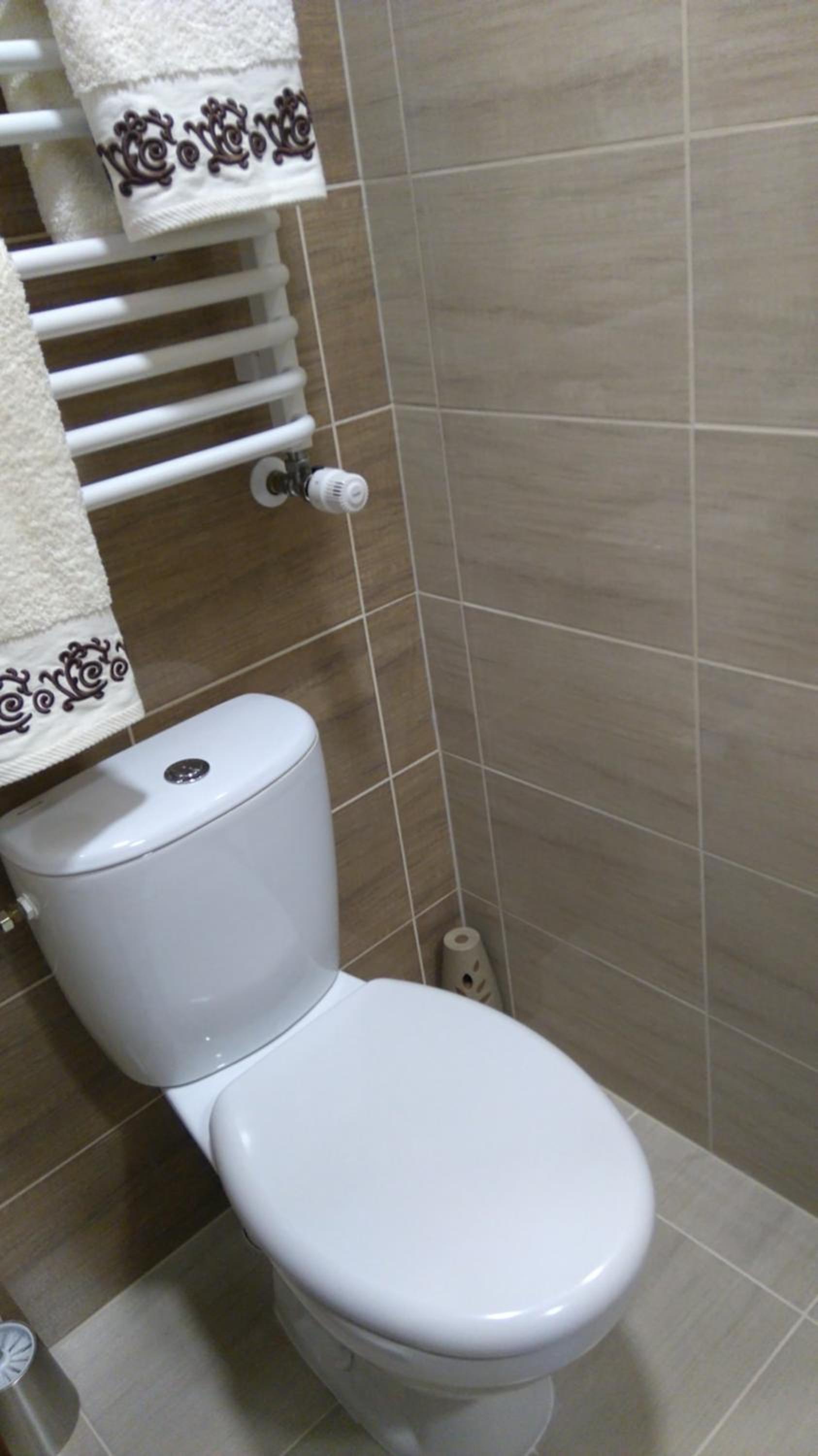 Single Room with Private Bathroom photo 2