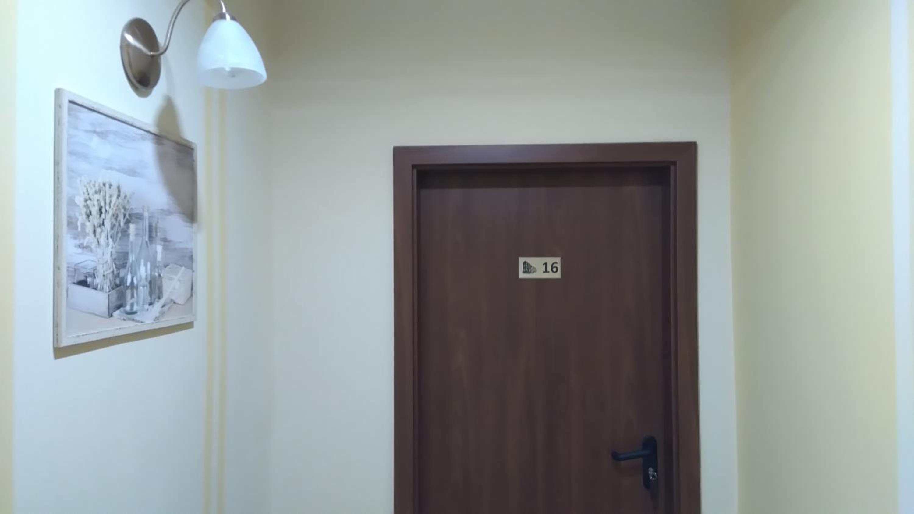 Triple Room with Private Bathroom - Photo 3