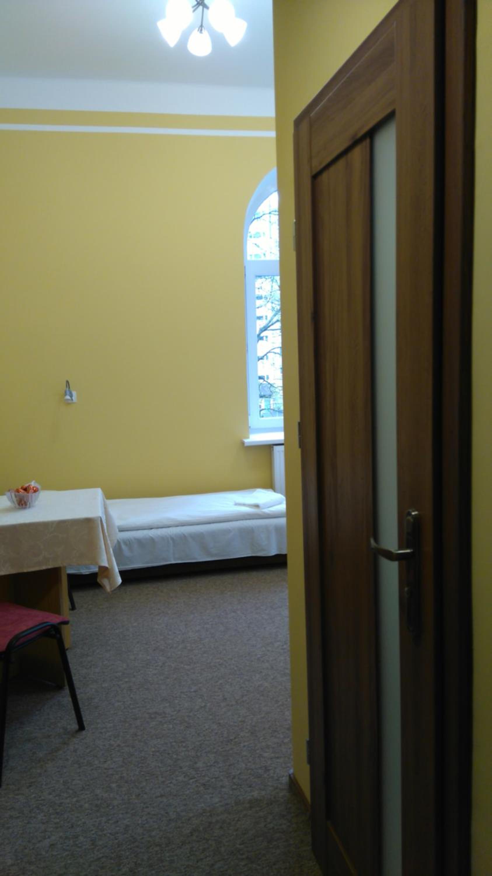 Triple Room with Private Bathroom - Photo 6