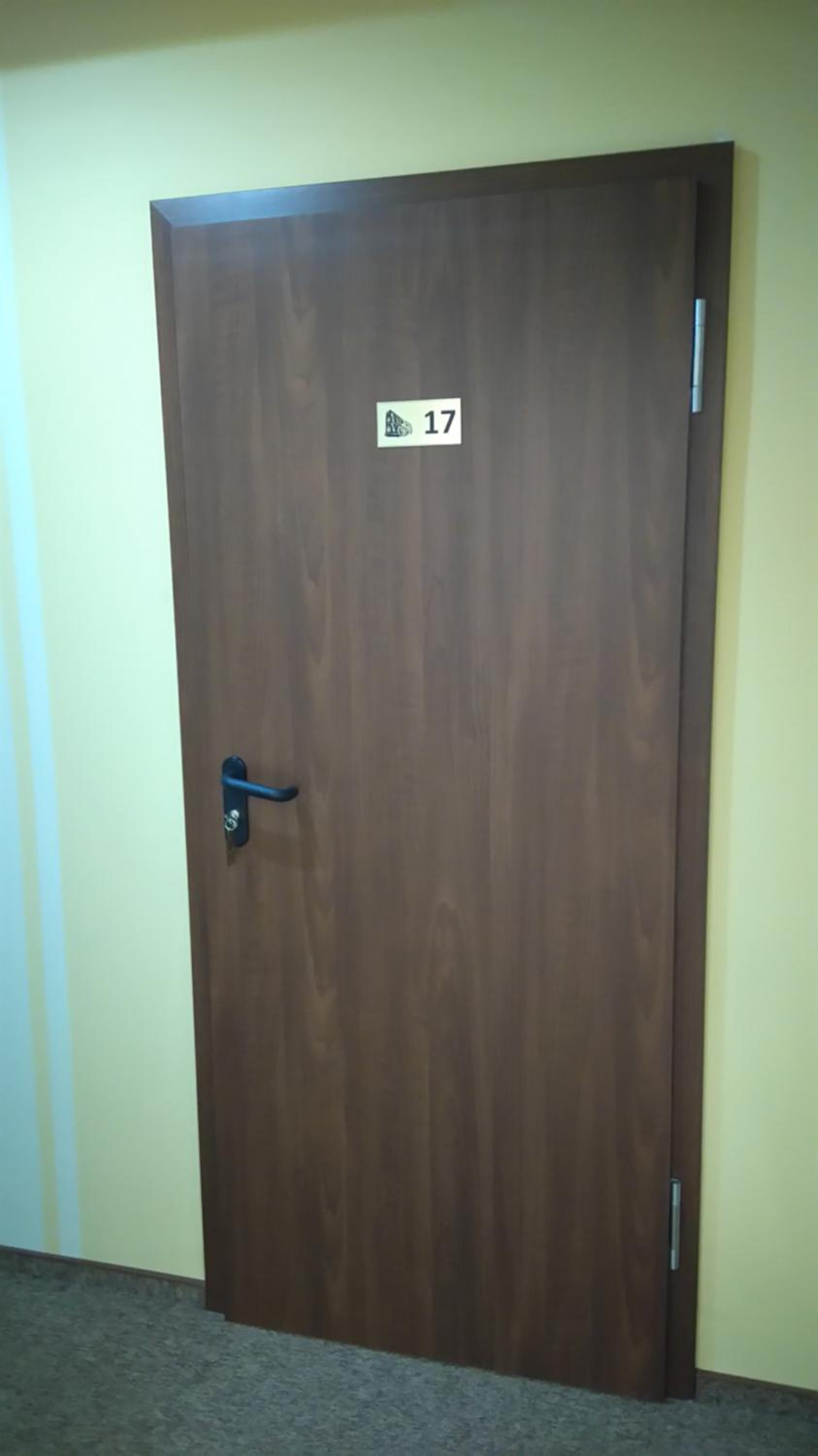 Single Room with Private Bathroom photo 2