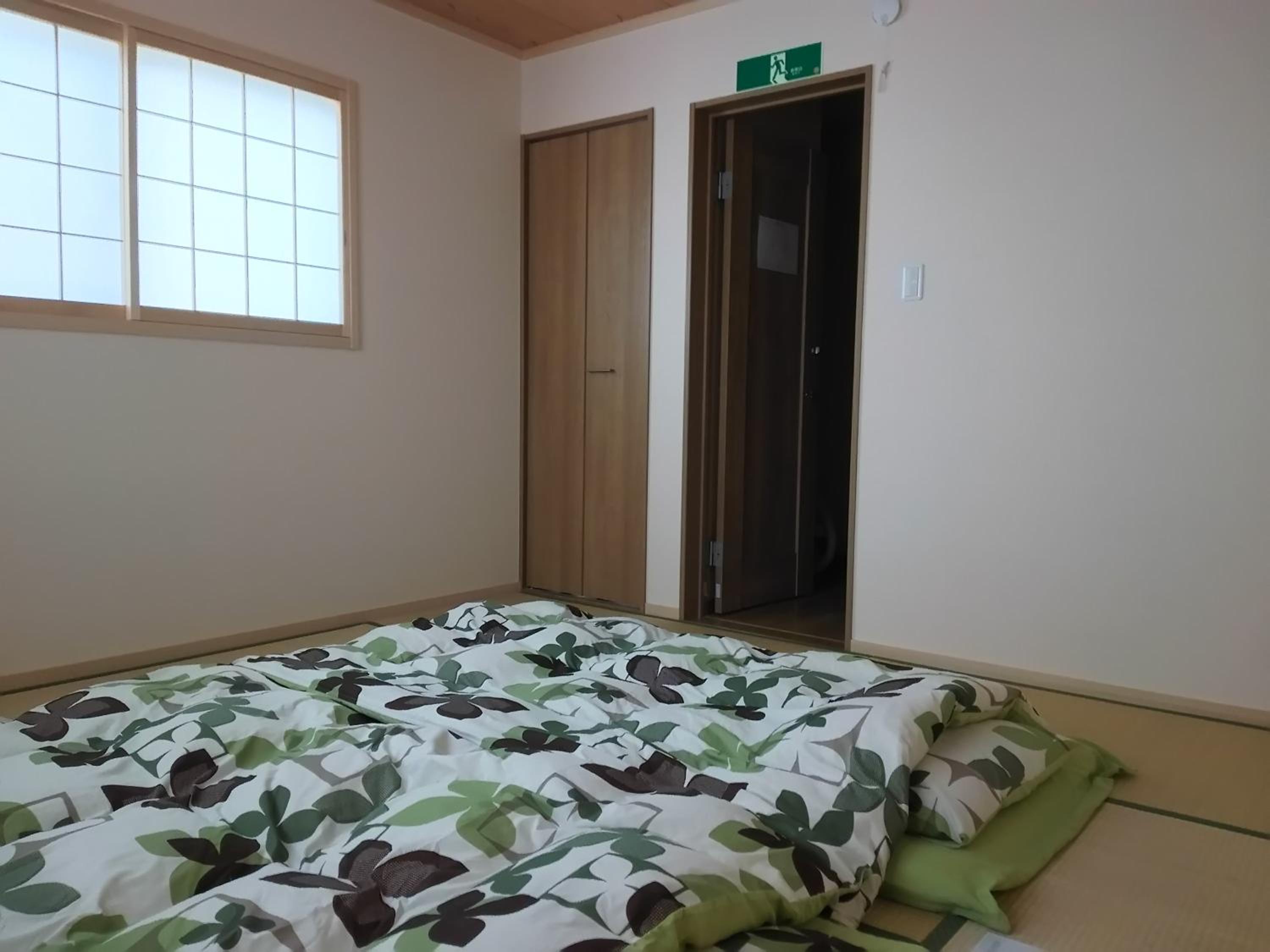 Japanese-Style Quadruple Room photo 2