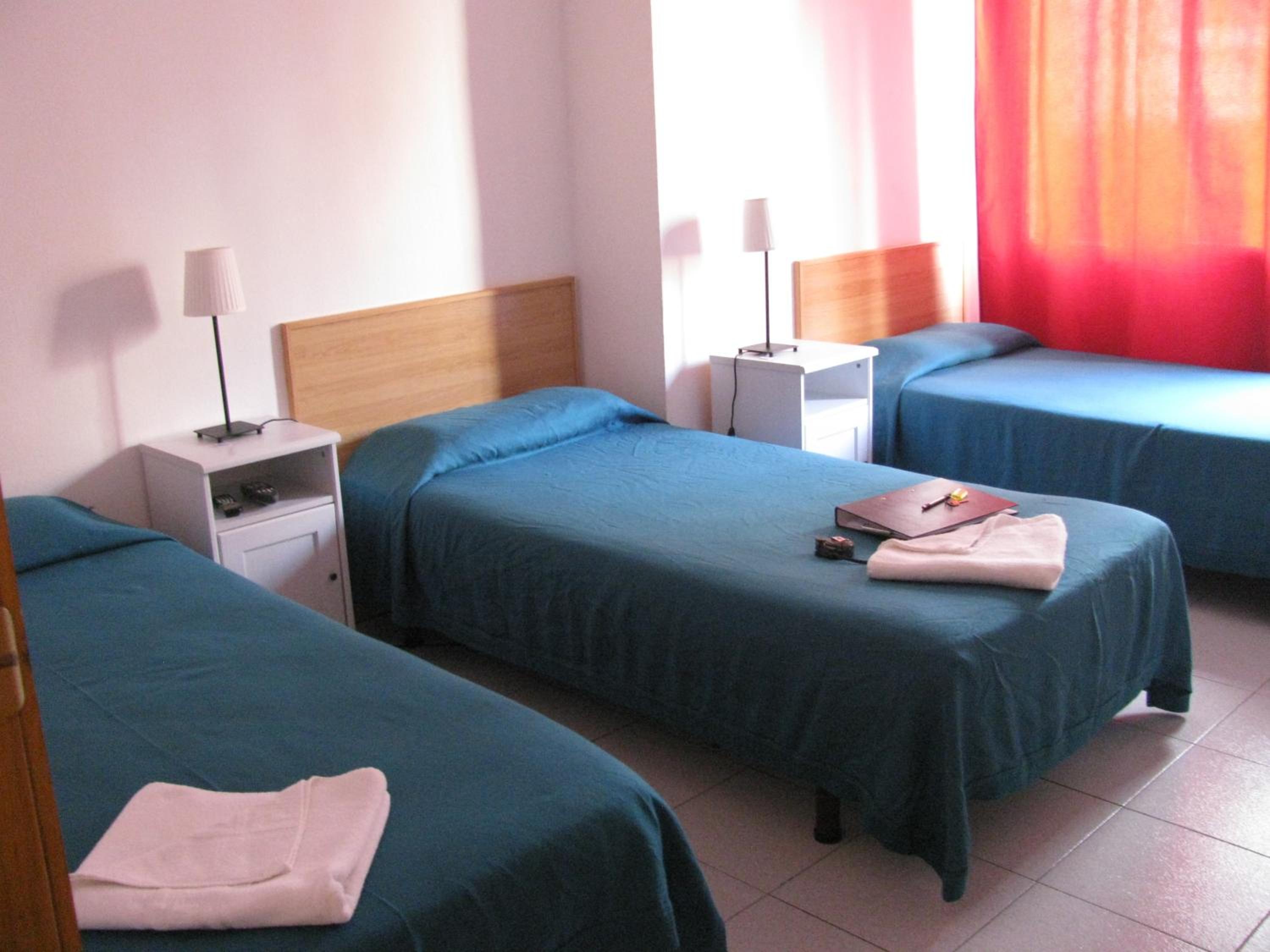 Triple Room with Private Bathroom photo 3