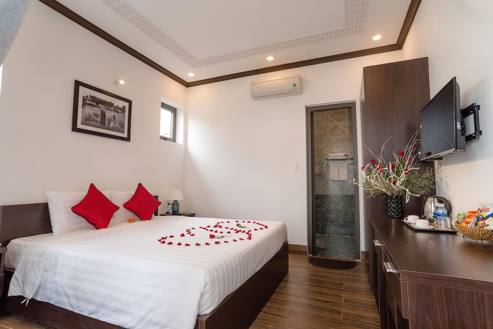 Superior Room, Garden View, Ground Floor