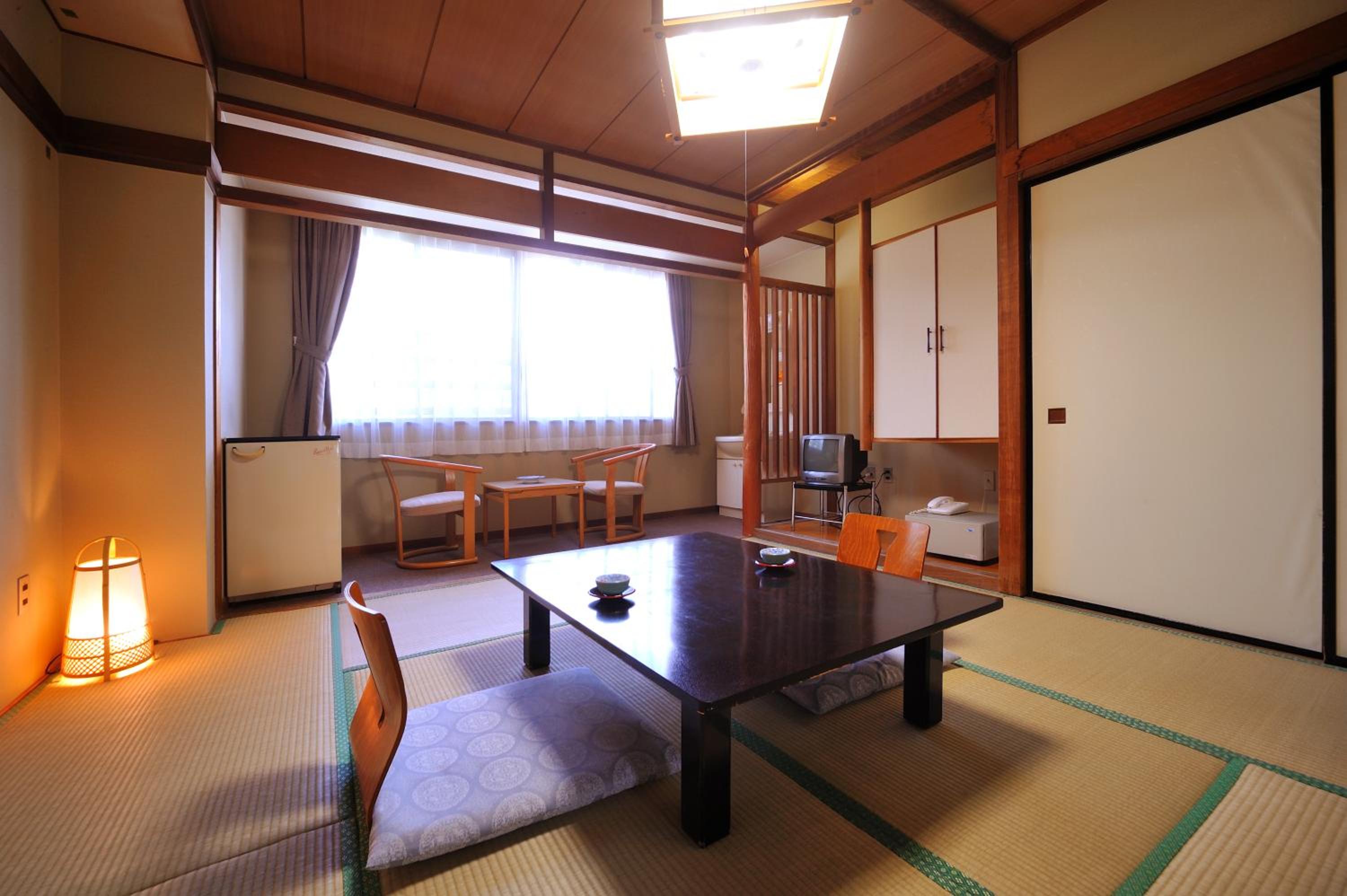 Japanese-Style Room with Private Bathroom and Toilet - Photo 1