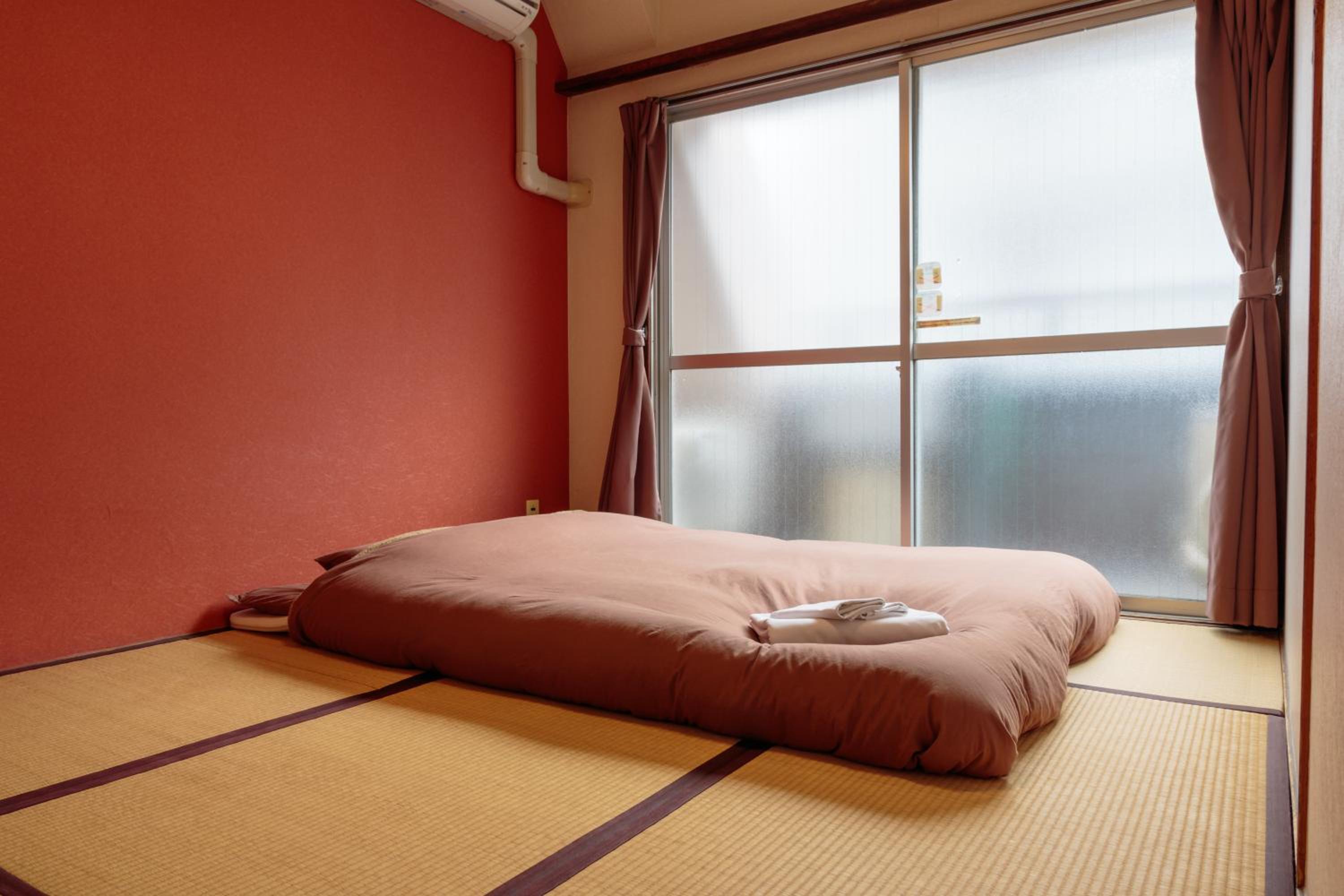 Japanese-Style Single Room with Shared Bathroom photo 1