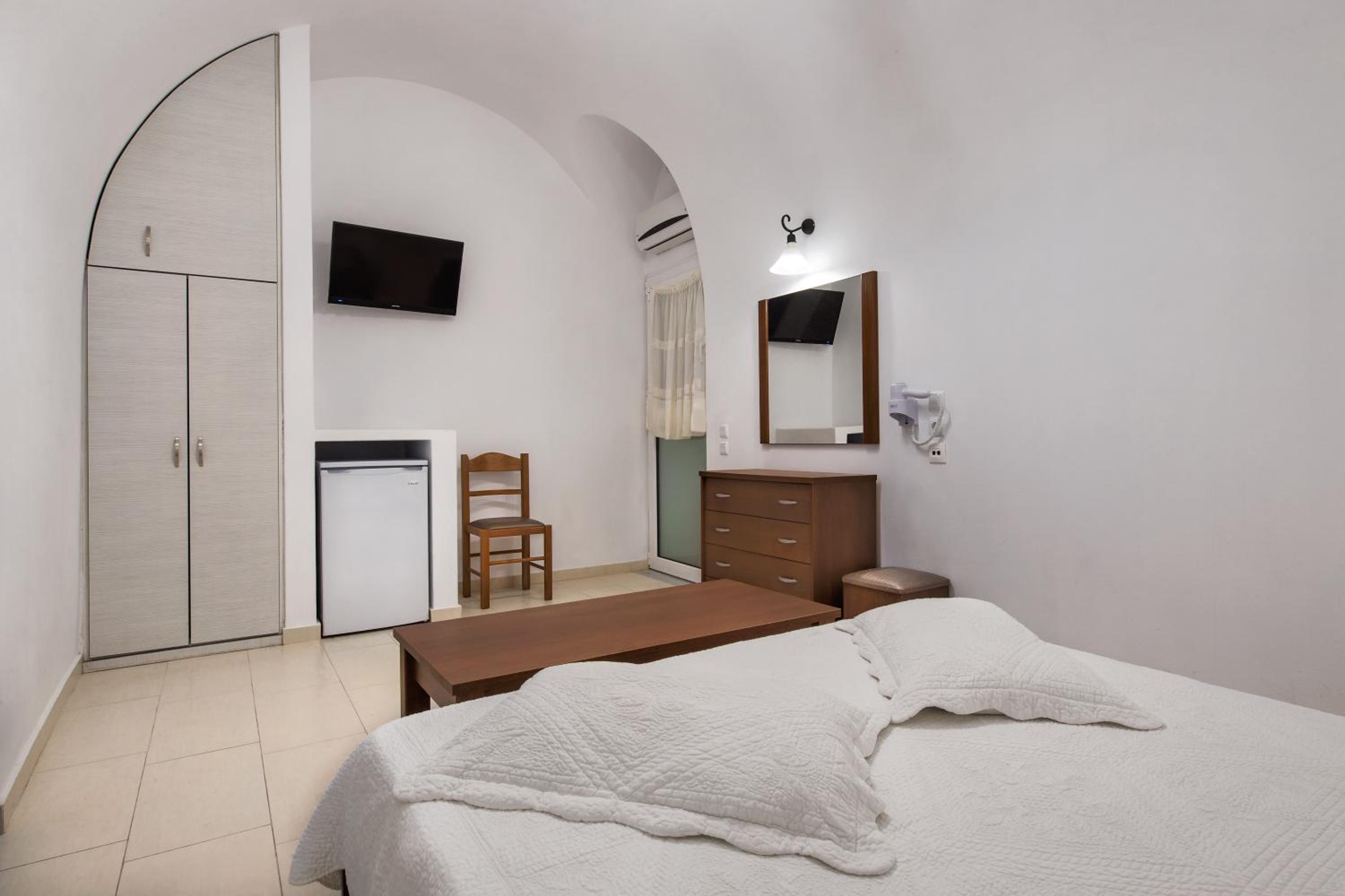 Superior Double Cave Room