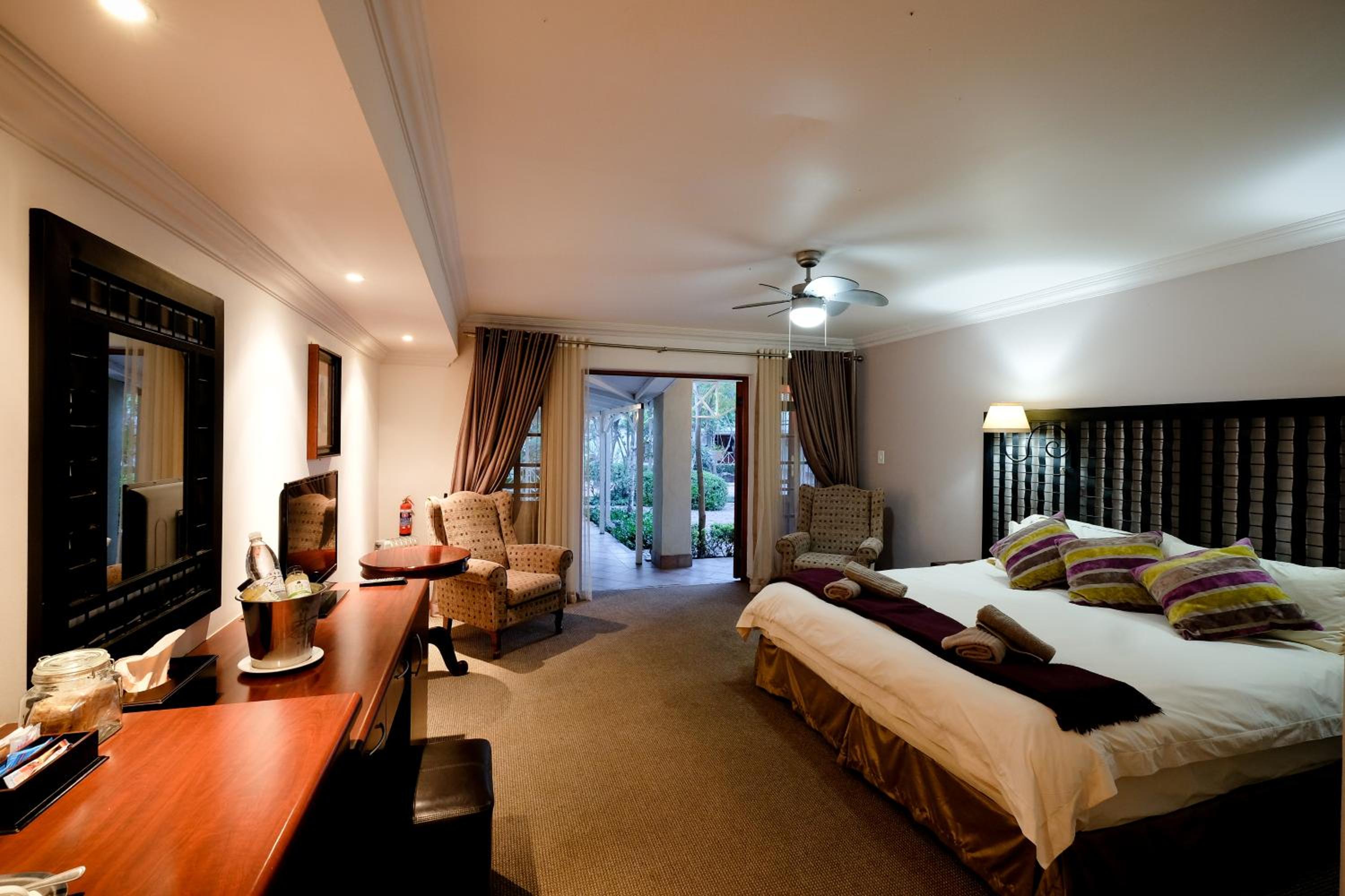 Superior King Room