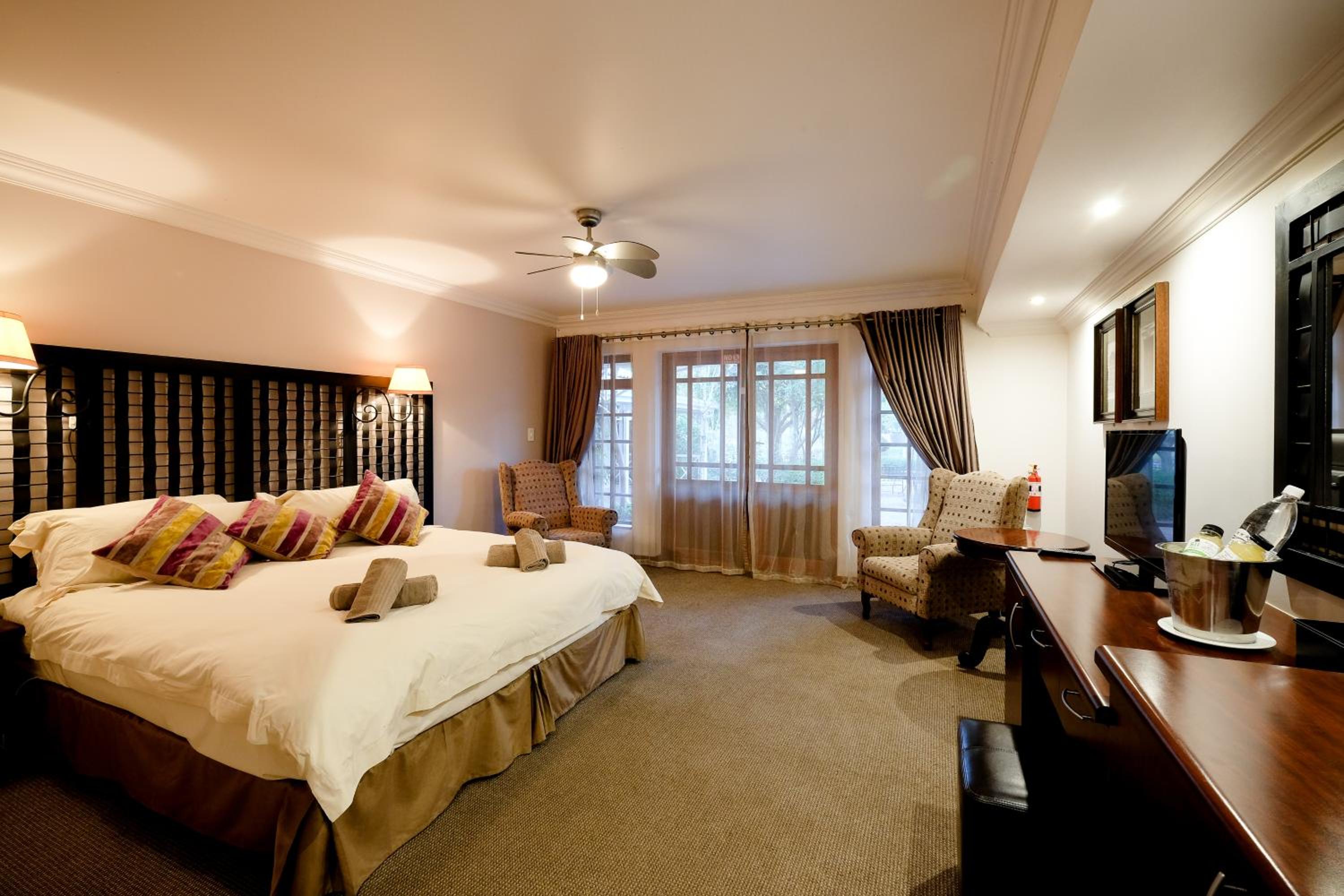 Superior King Room photo 3