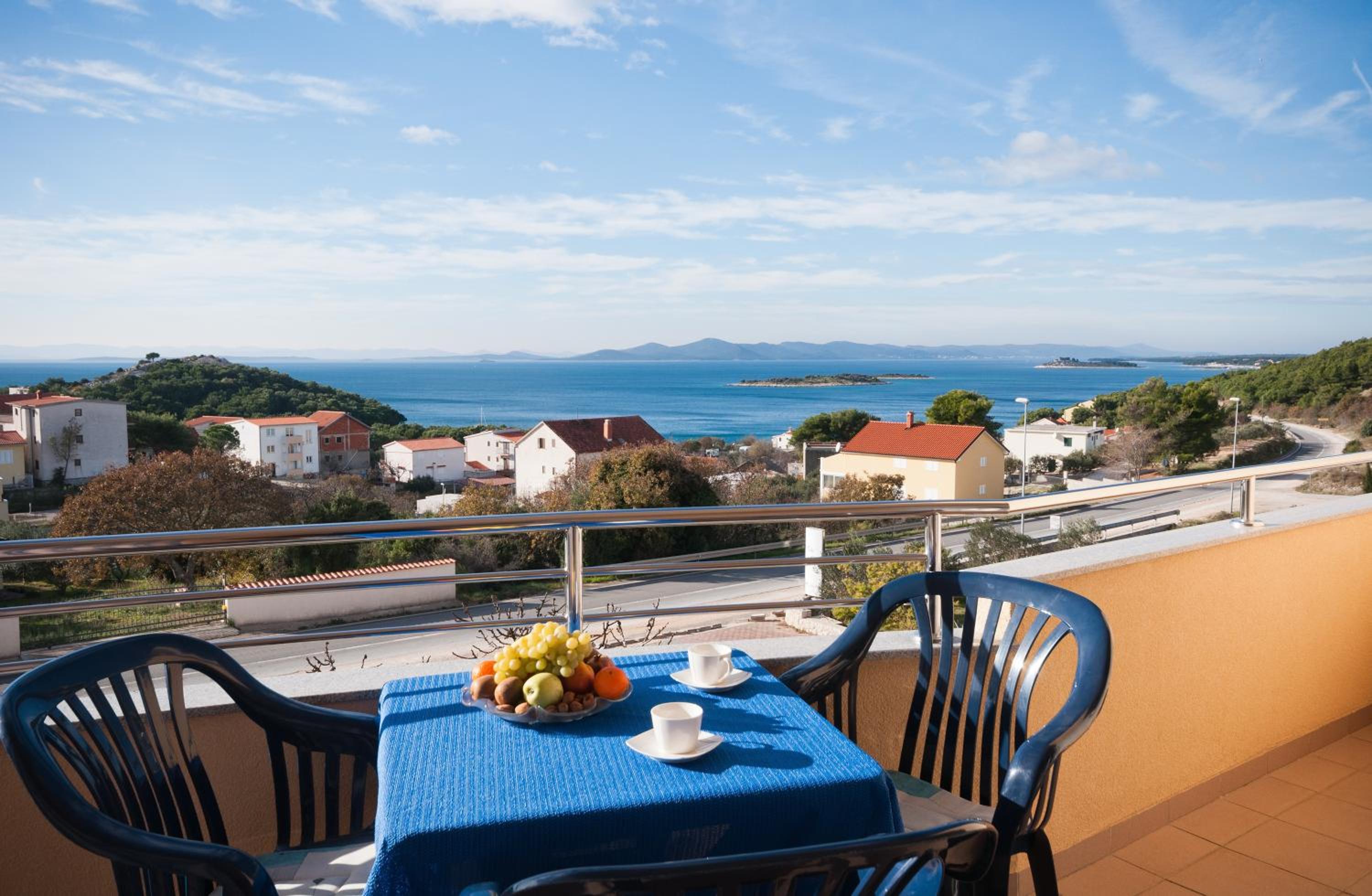 Studio with Balcony and Sea View photo 2