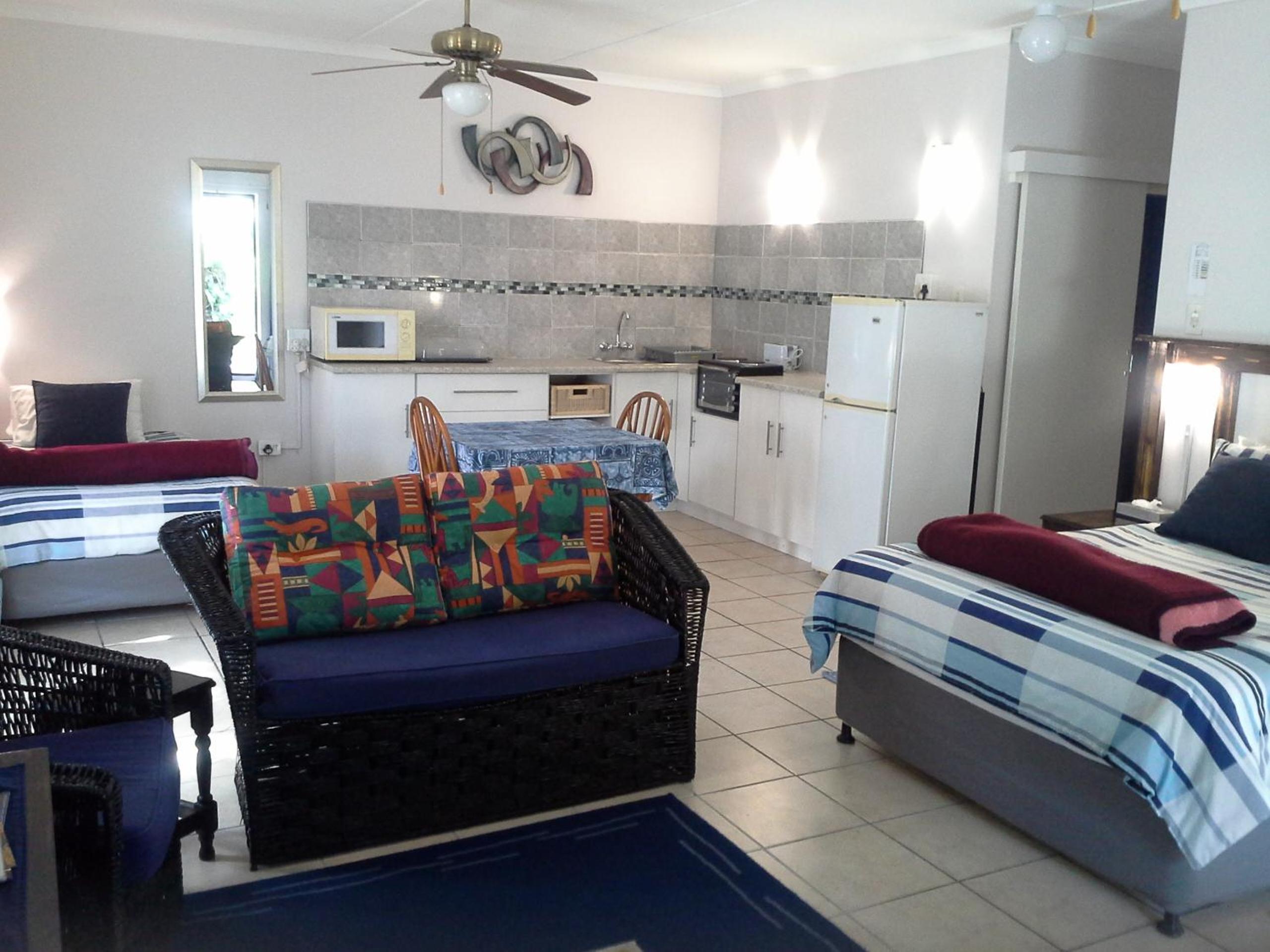 Family Room (5 Adults) photo 3