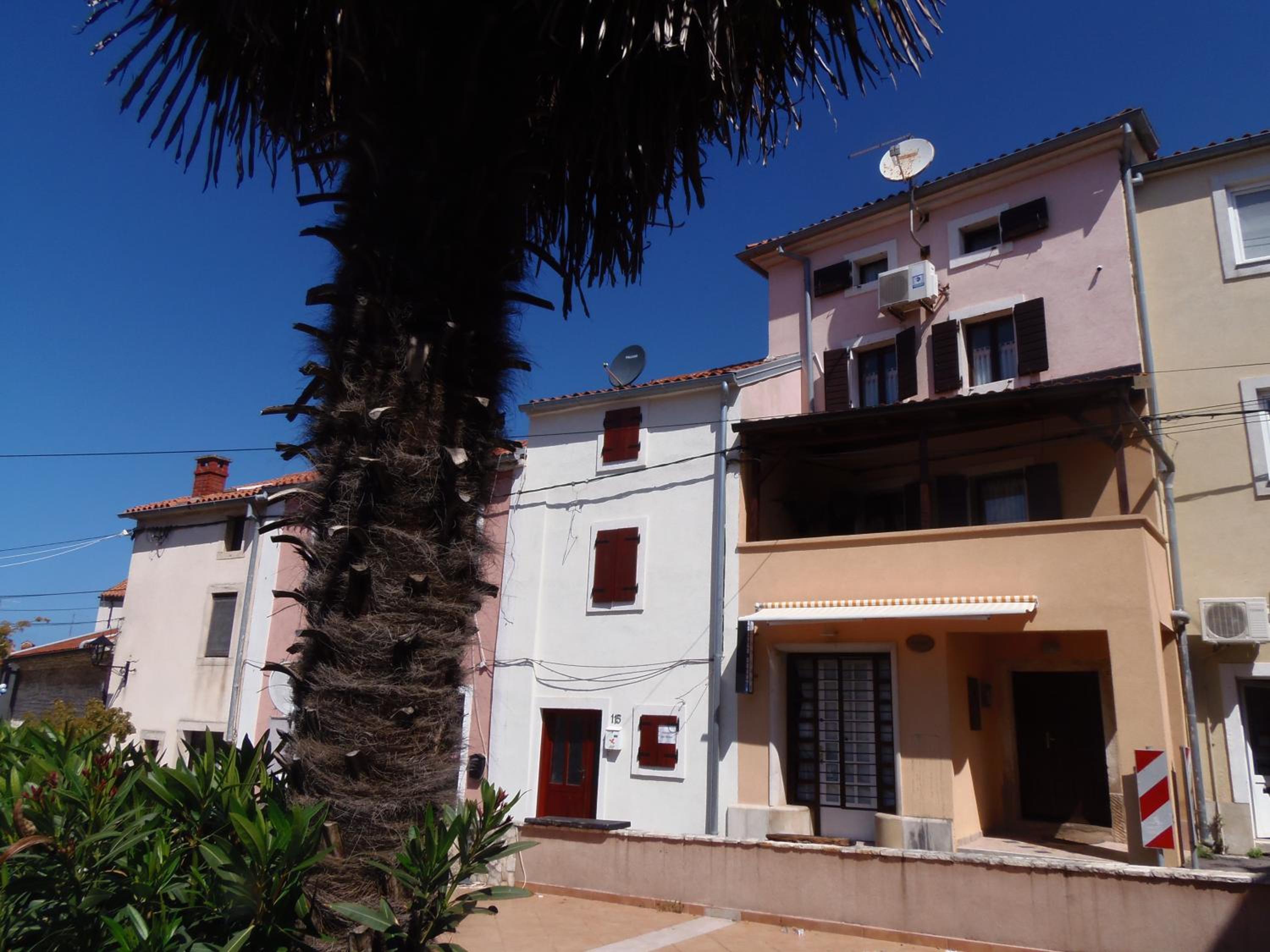 Apartment with Sea View - Photo 78