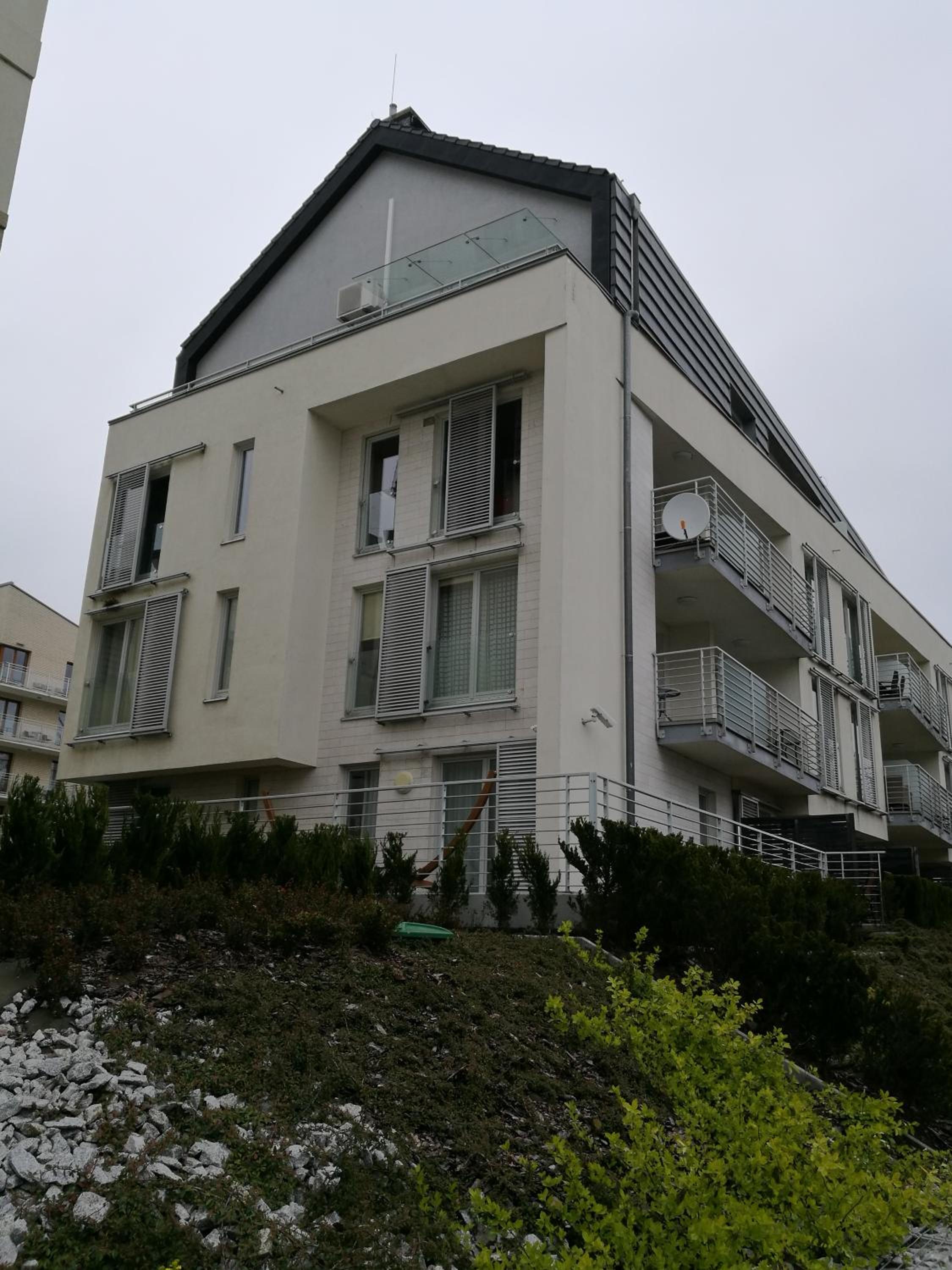 Apartment with Terrace photo 2