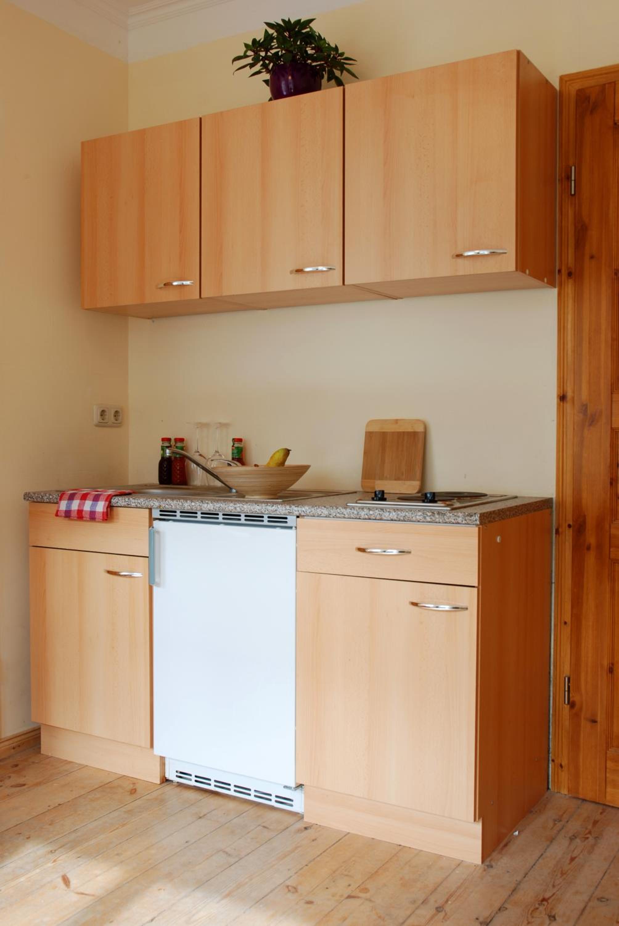 Studio Apartment photo 2