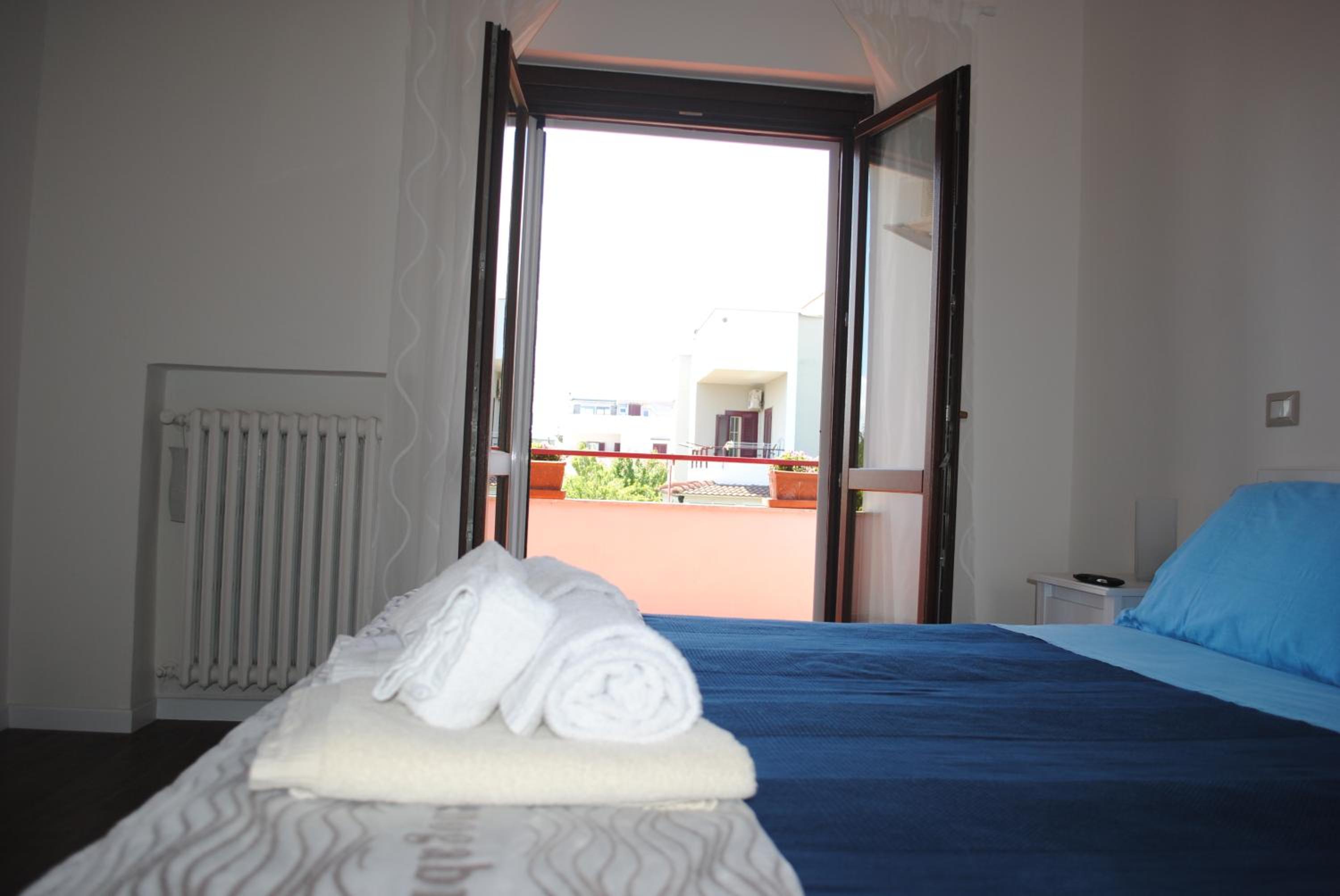 King Room with Balcony photo 3