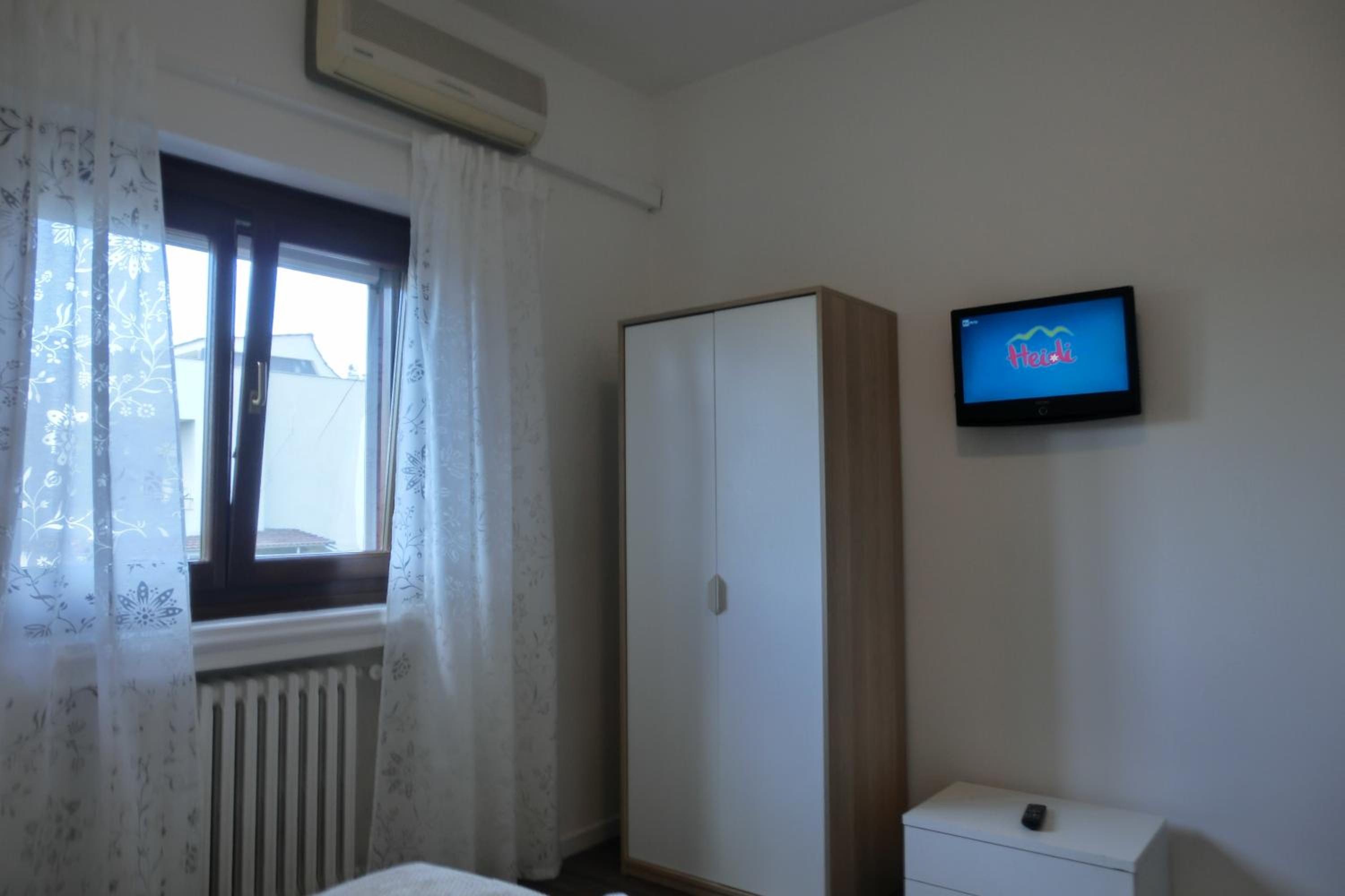 King Room with Garden View photo 3