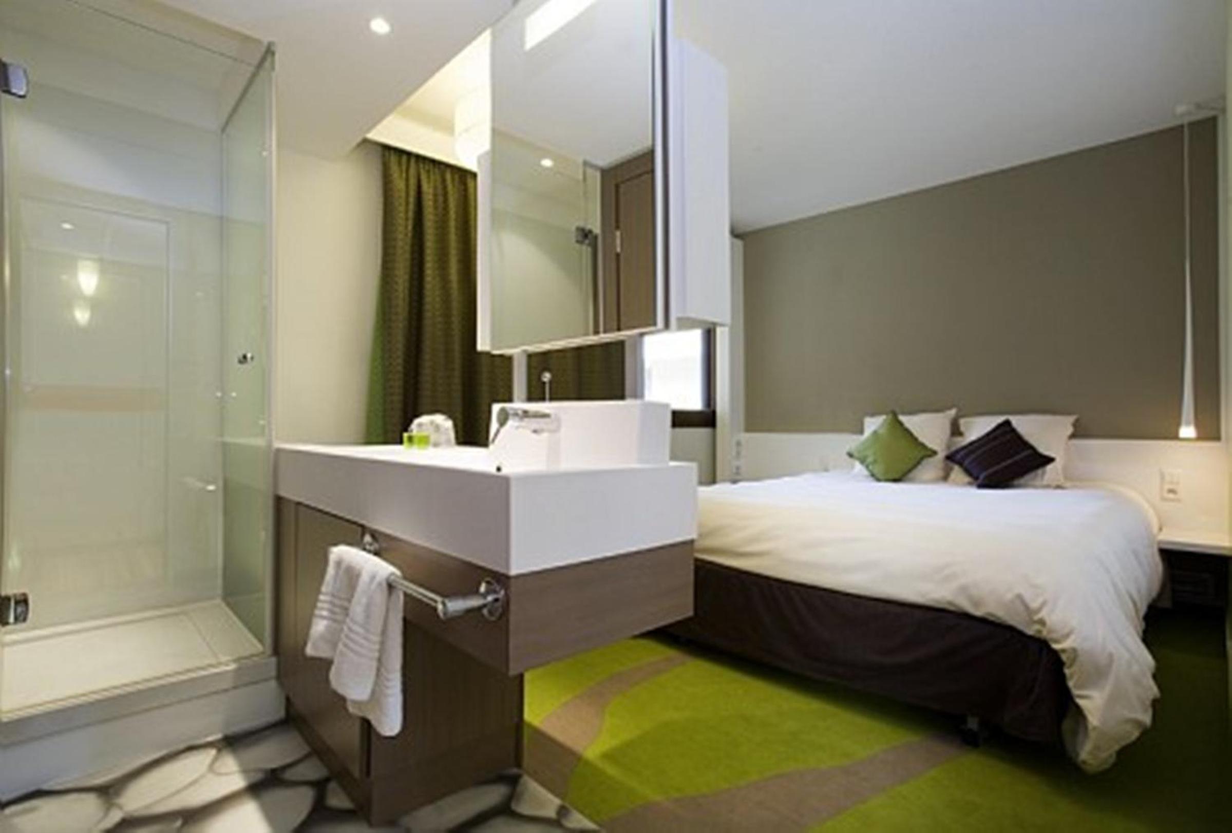 Standard Double Room - Photo 1