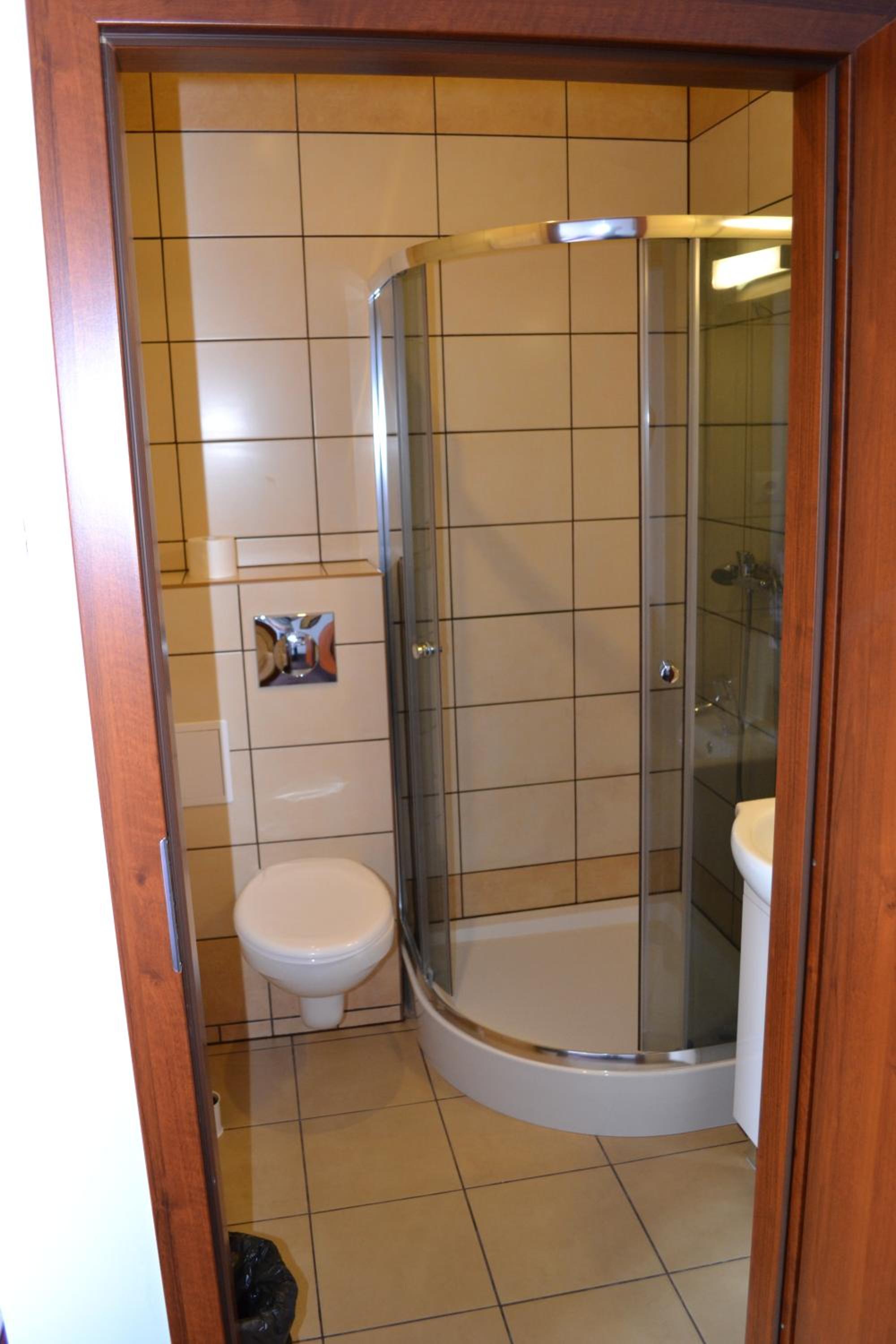 Triple Room with Bathroom - Photo 2