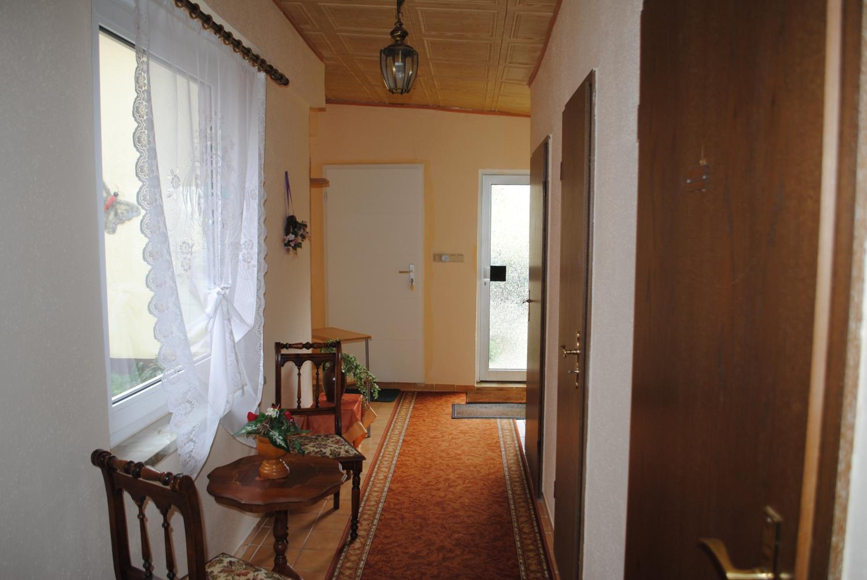 Apartment - Ground Floor photo 2