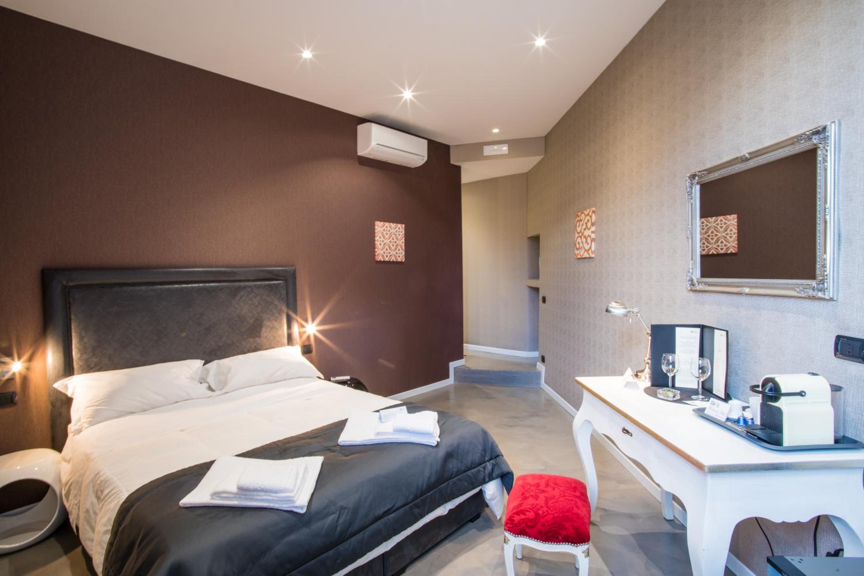 Superior Deluxe Double or Twin Room  photo 1