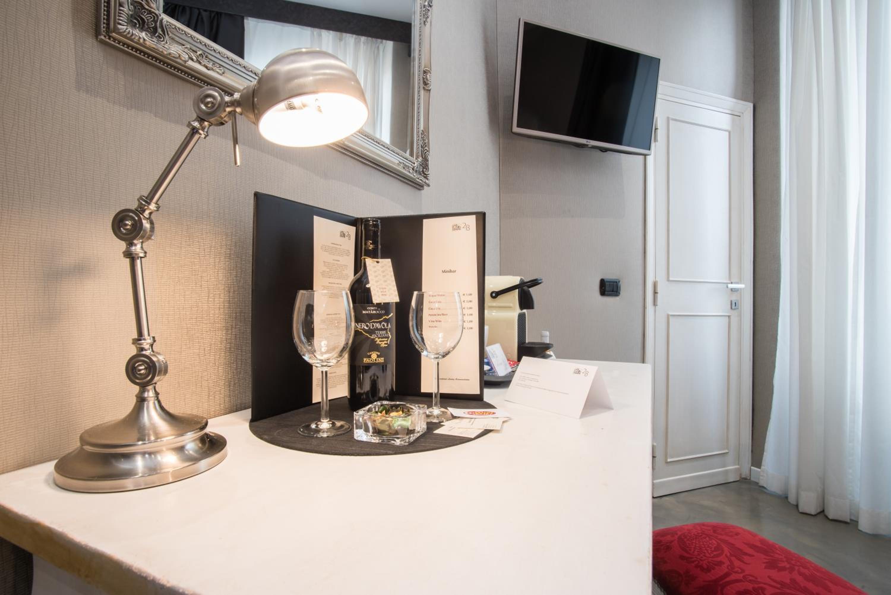 Superior Deluxe Double or Twin Room  photo 3