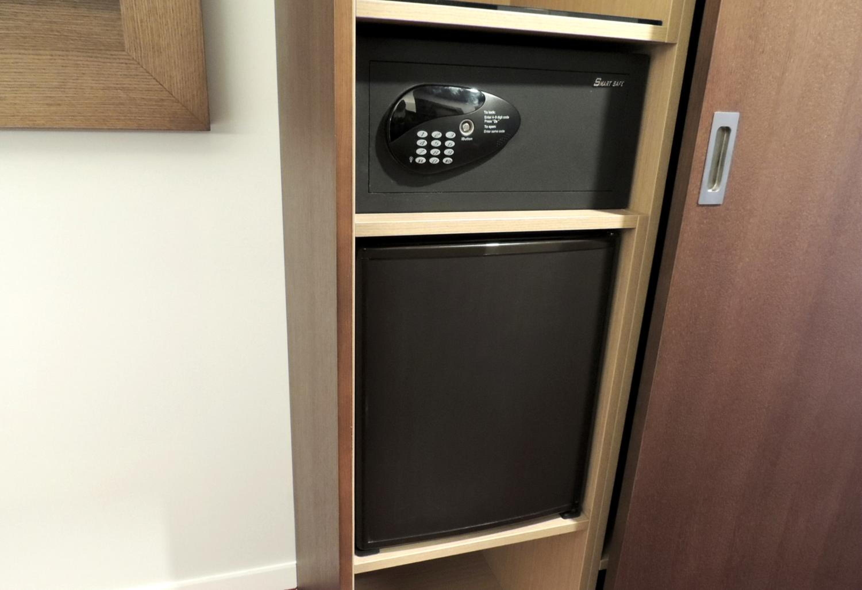 Standard Double or Twin Room - Photo 2
