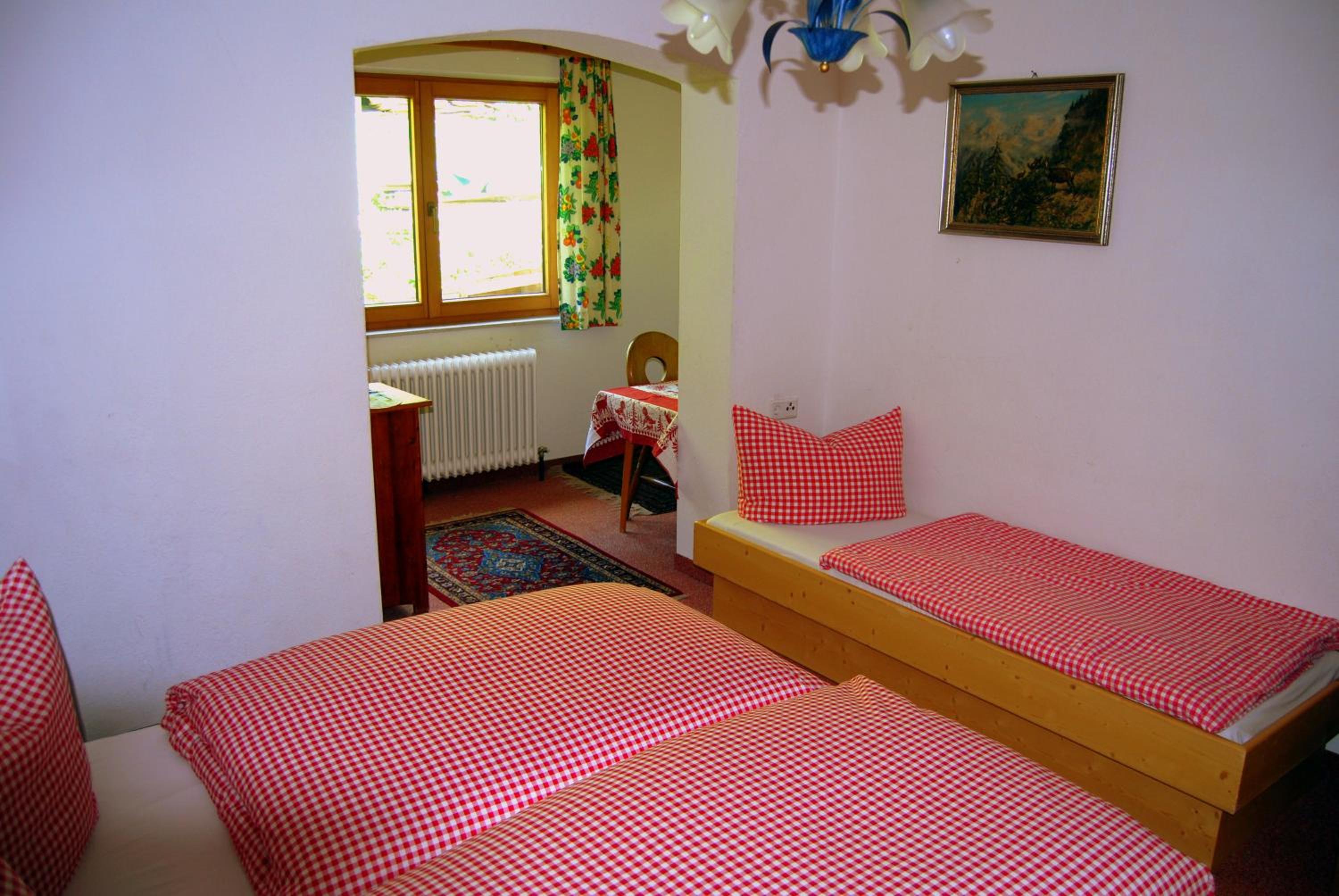 Triple Room with Bathroom photo 3