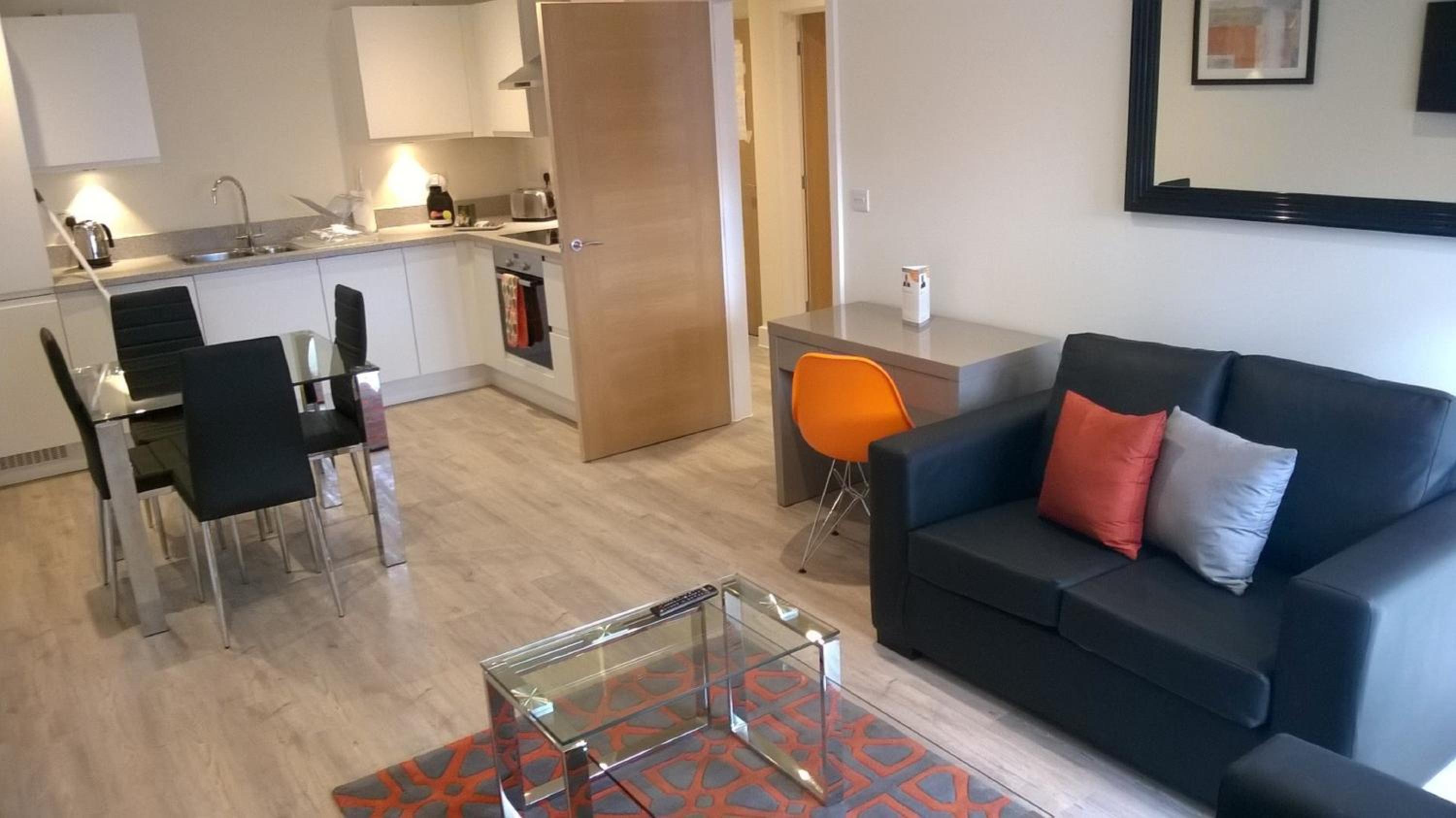 One-Bedroom Apartment