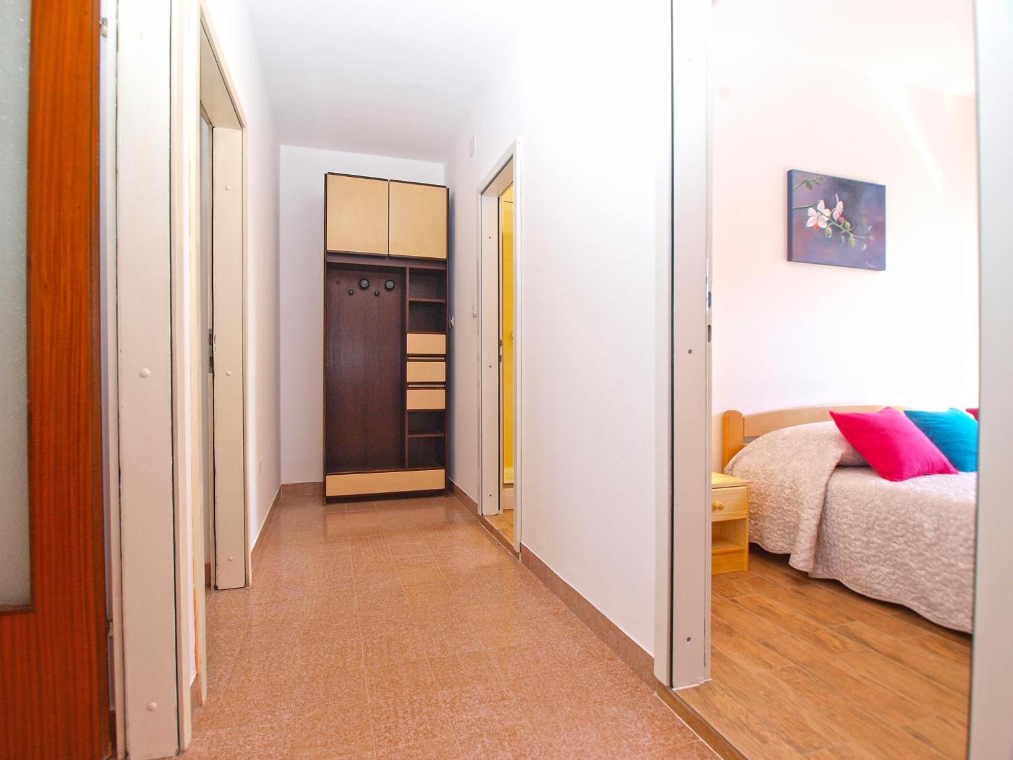 Apartment photo 1