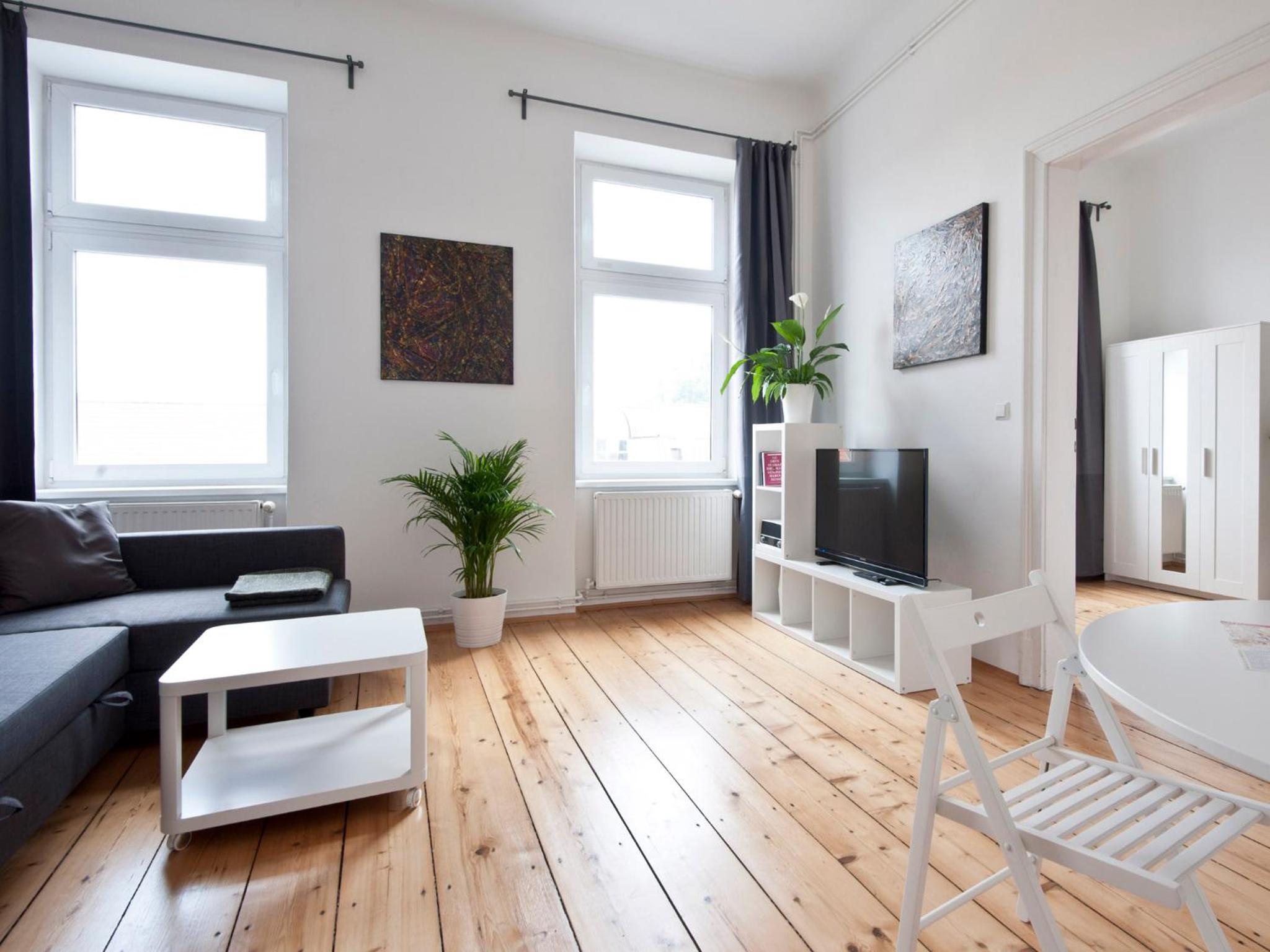 One-Bedroom Apartment photo 2