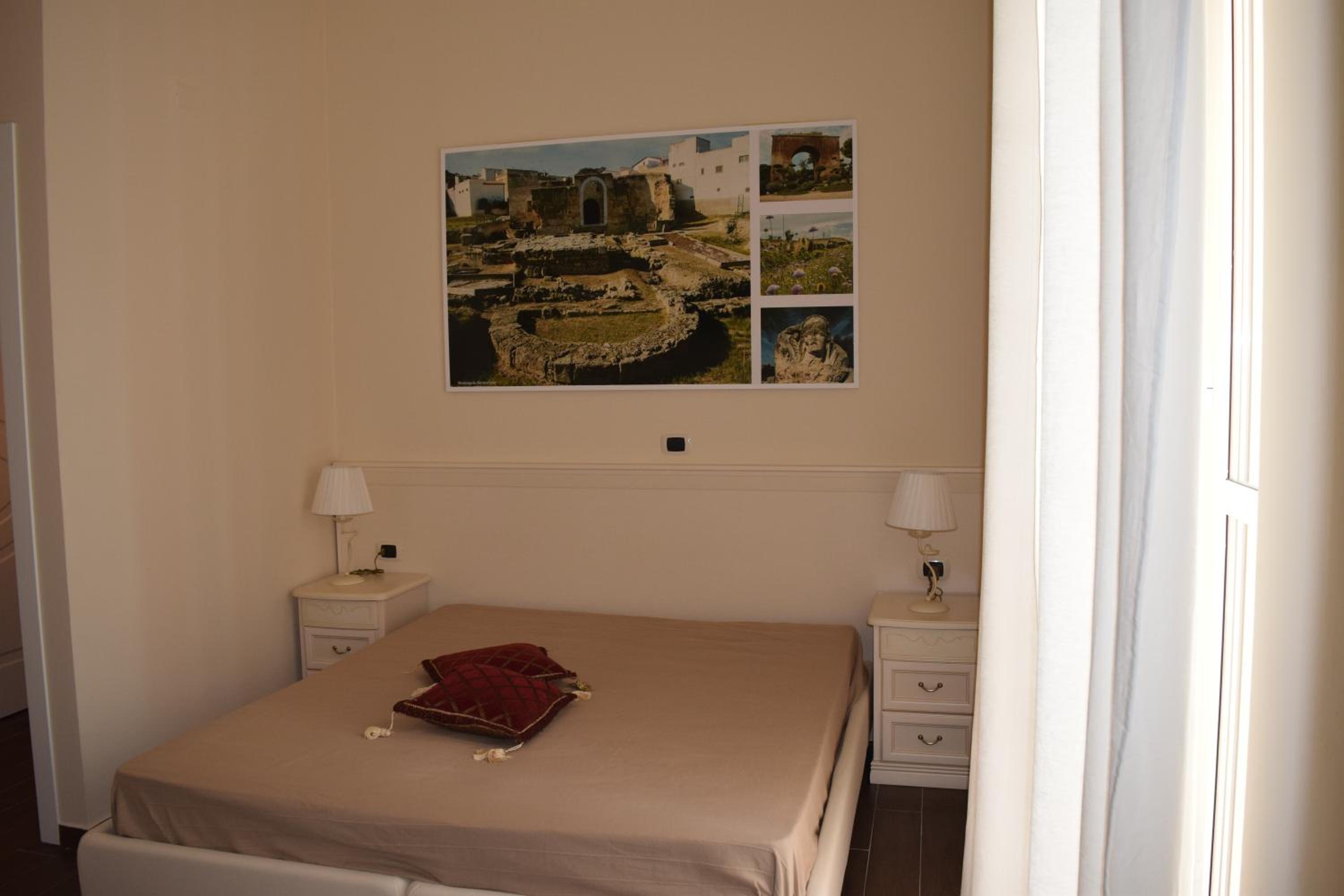 Double Room - Photo 36