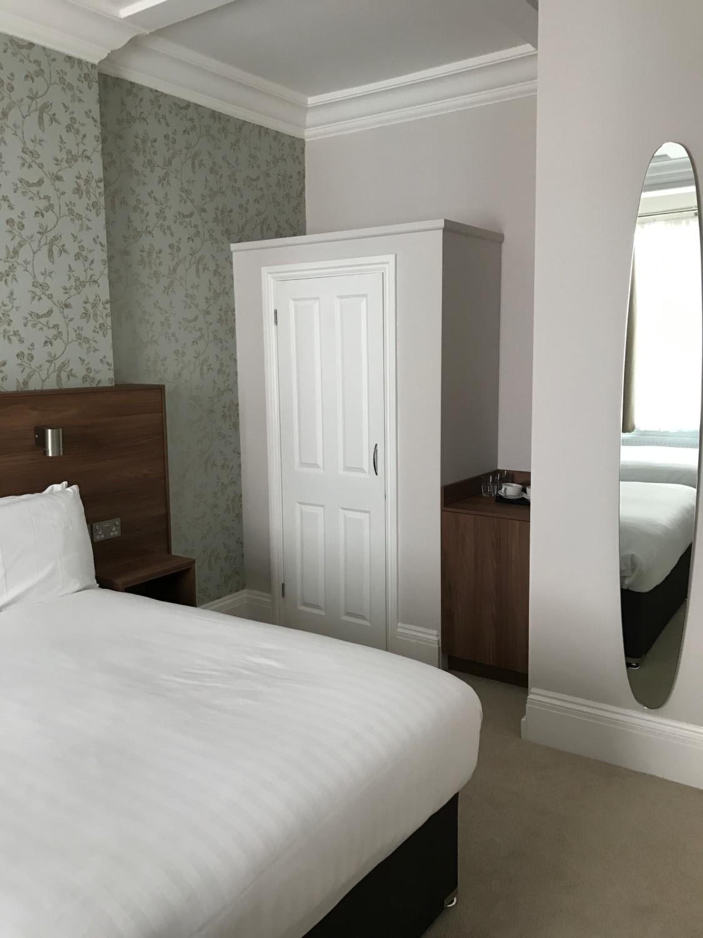 Triple Room - Photo 7