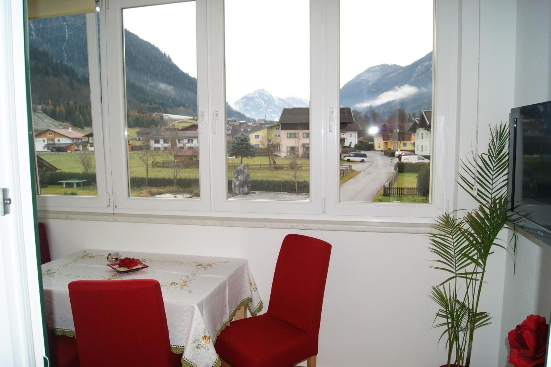 Studio with Mountain View photo 3