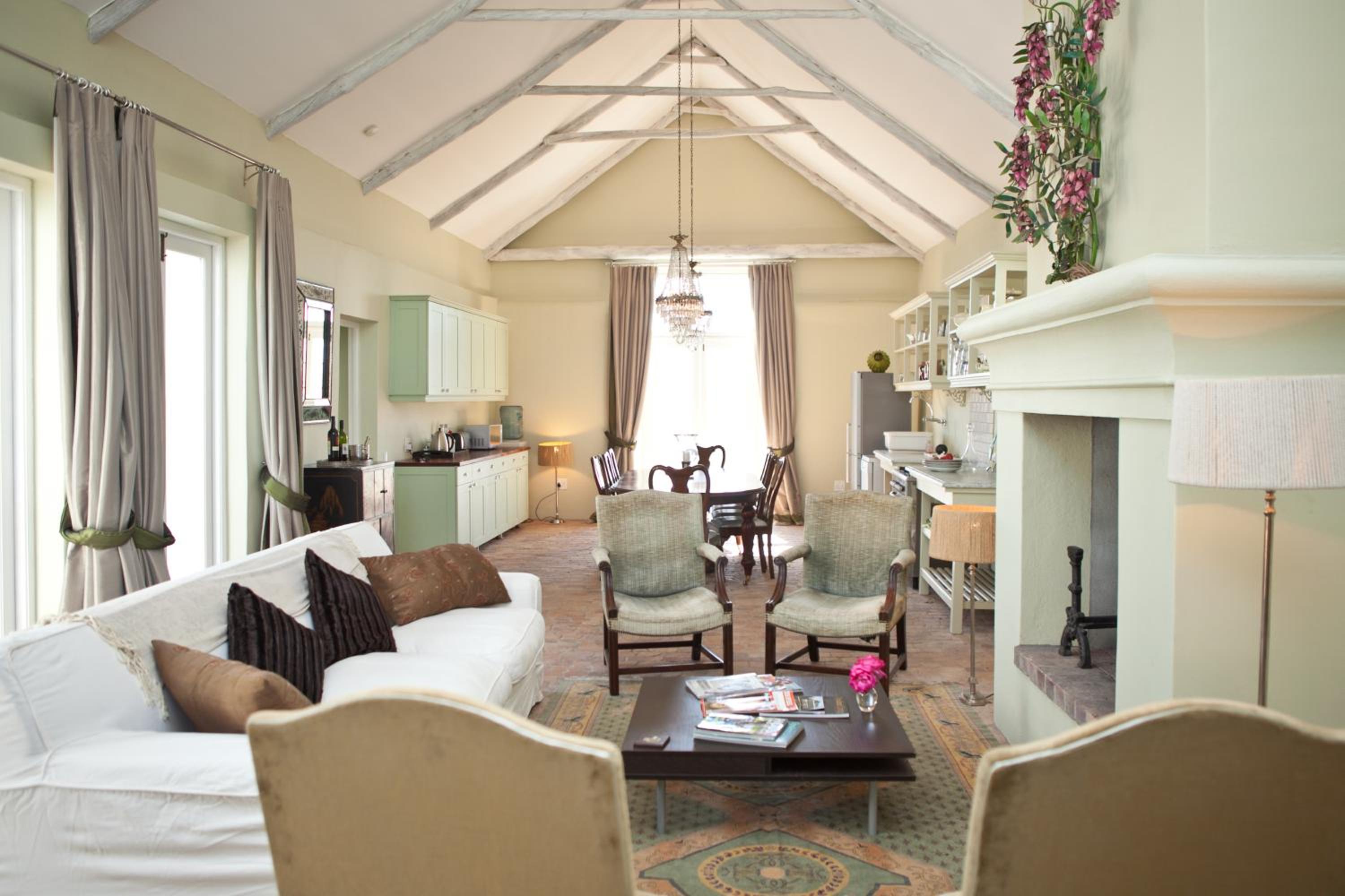 Villa photo 1