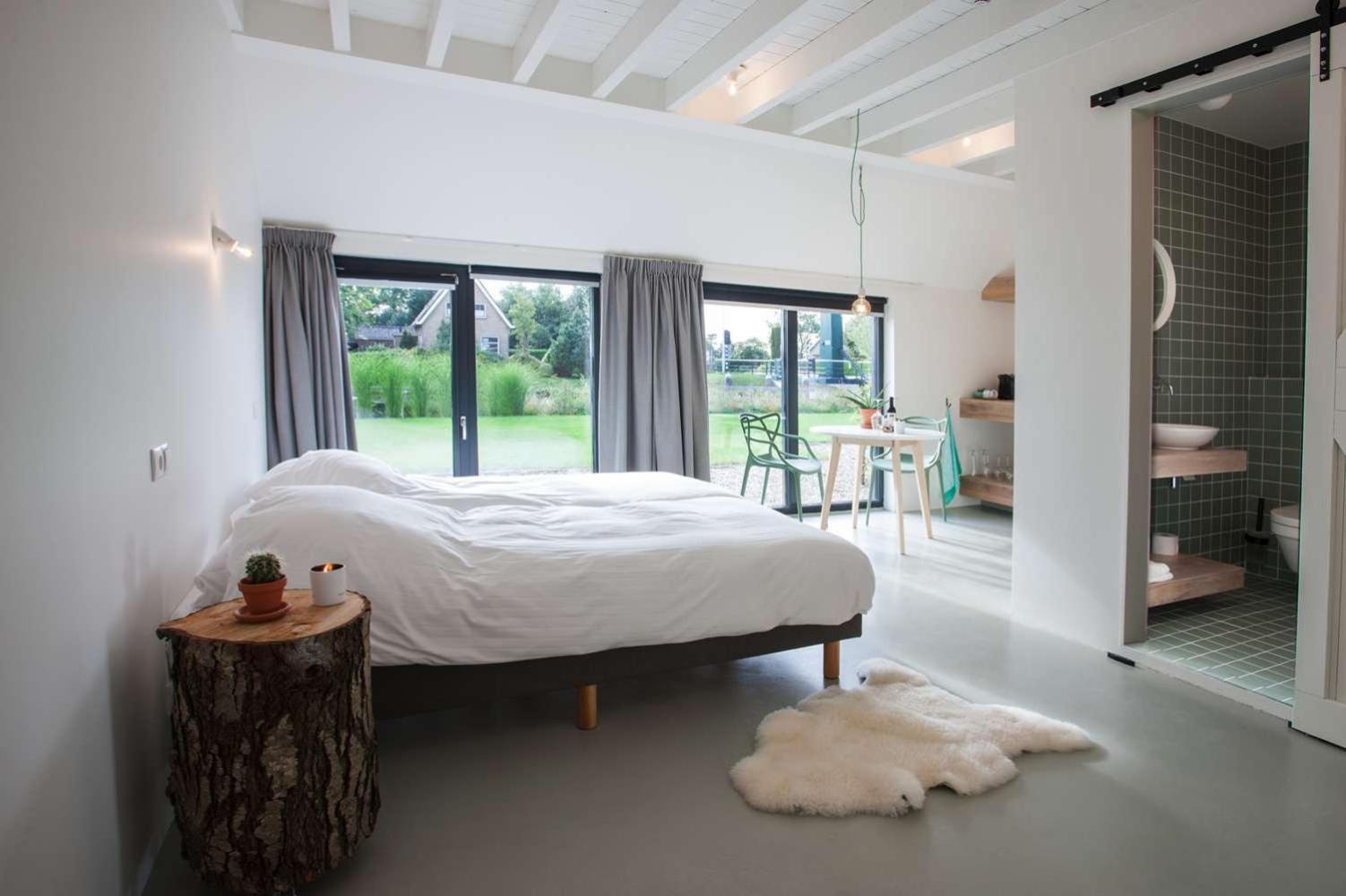 Twin Room with Private Bathroom - Photo 1