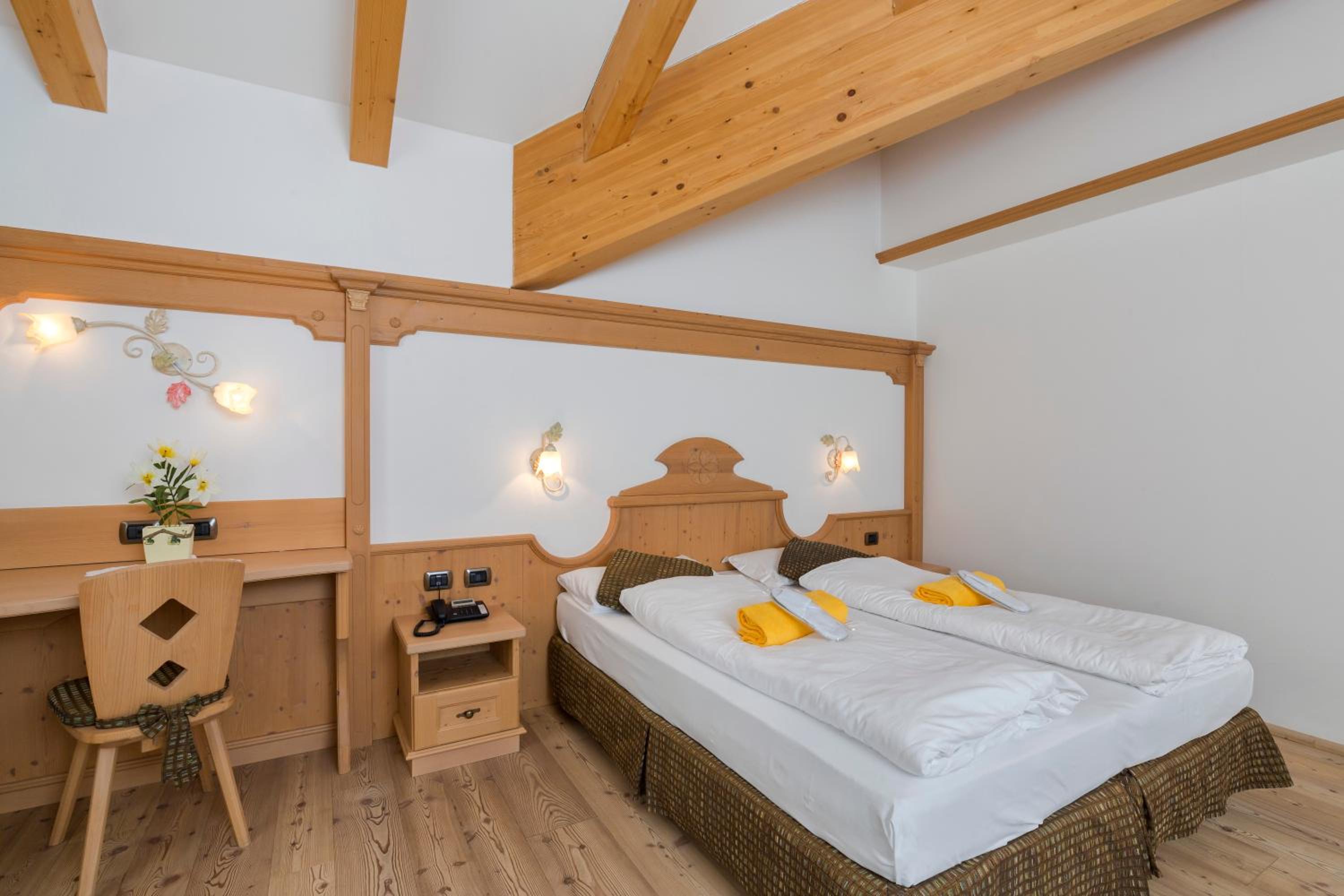 Superior Double or Twin Room with Balcony - Photo 1