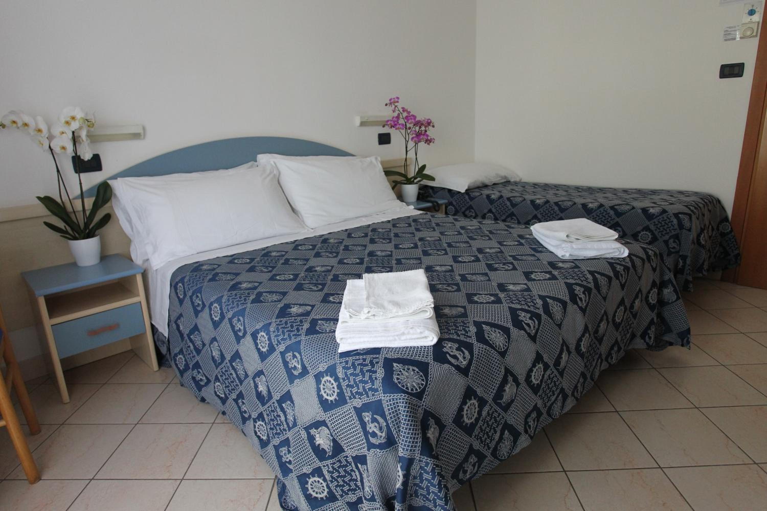 Triple Room with Balcony photo 1