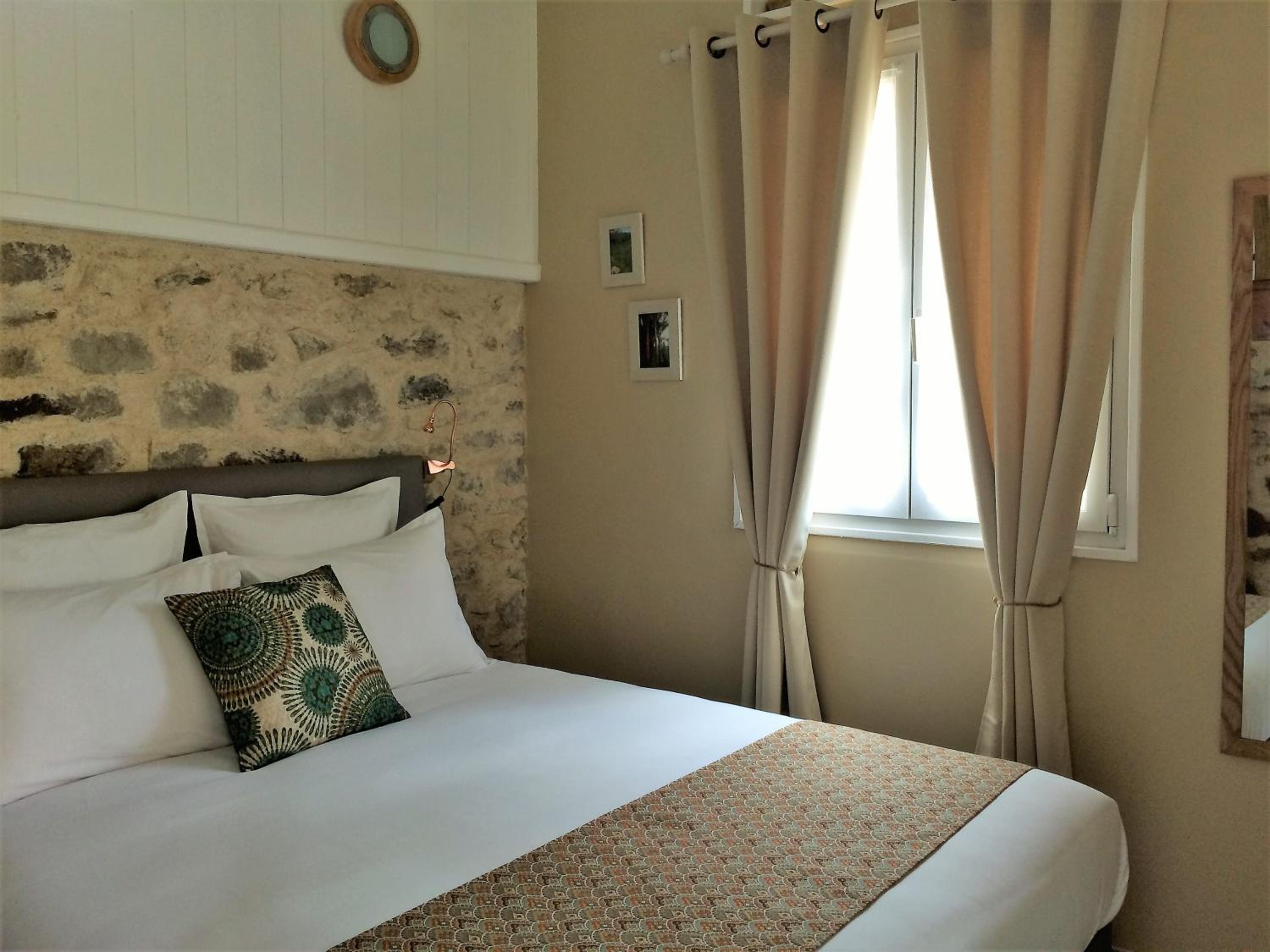 Superior Triple Room photo 2